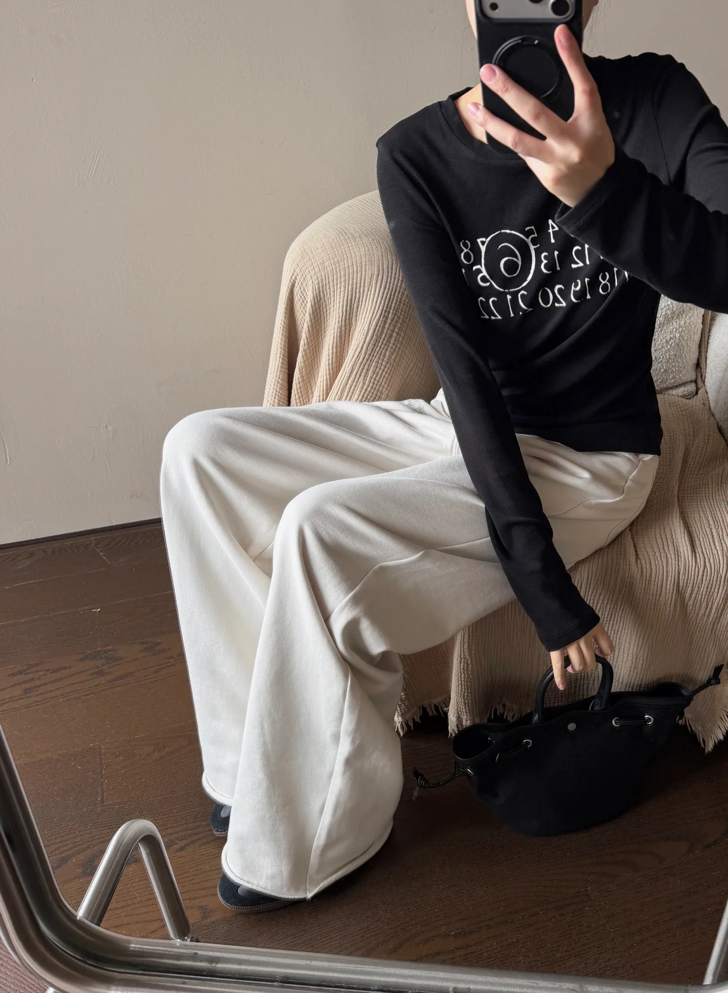 Women's Trousers MAISON MARGIELA 18280437