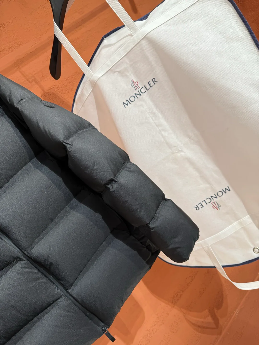 Men's Jackets And Down Jackets MONCLER 18237413
