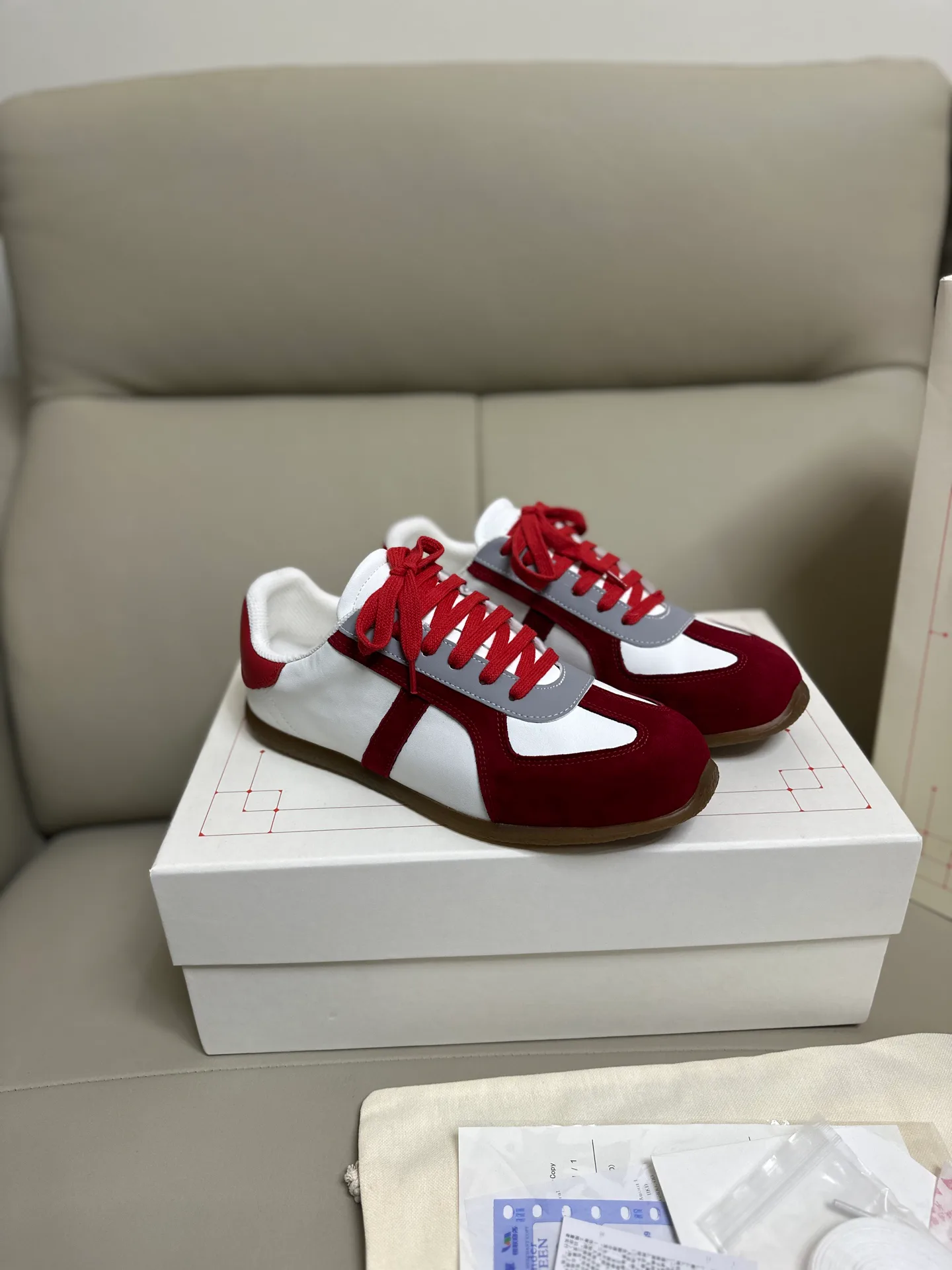 Кроссовки Женские Alexander Mcqueen 18616772