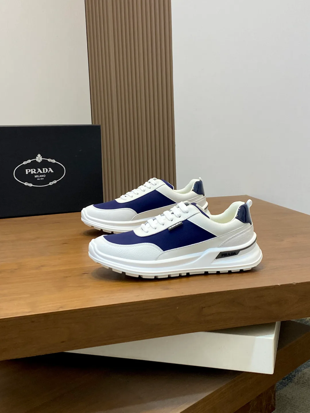 Men's Sneakers PRADA 17809332