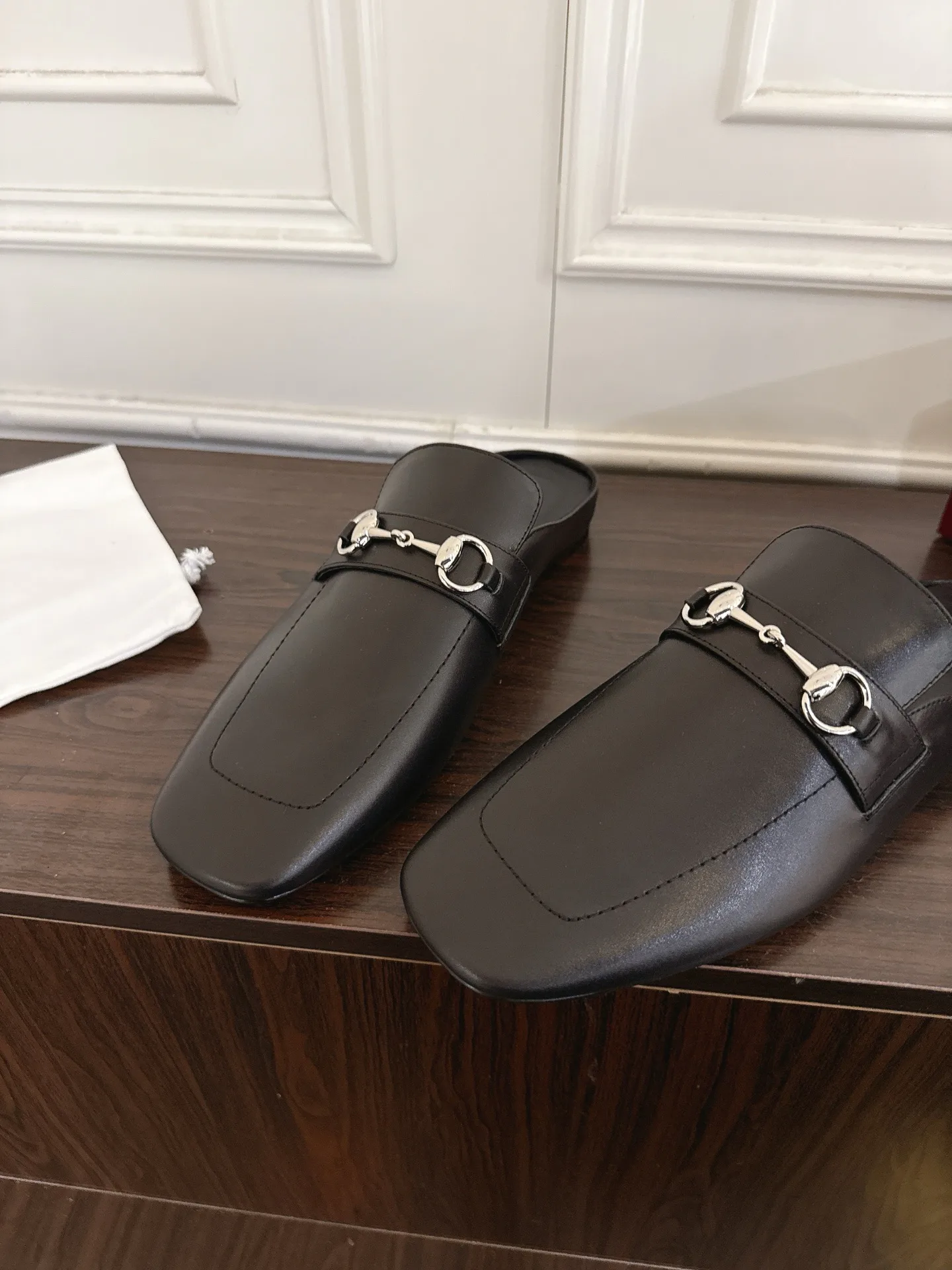 Women's Mules And Clogs GUCCI 17956782