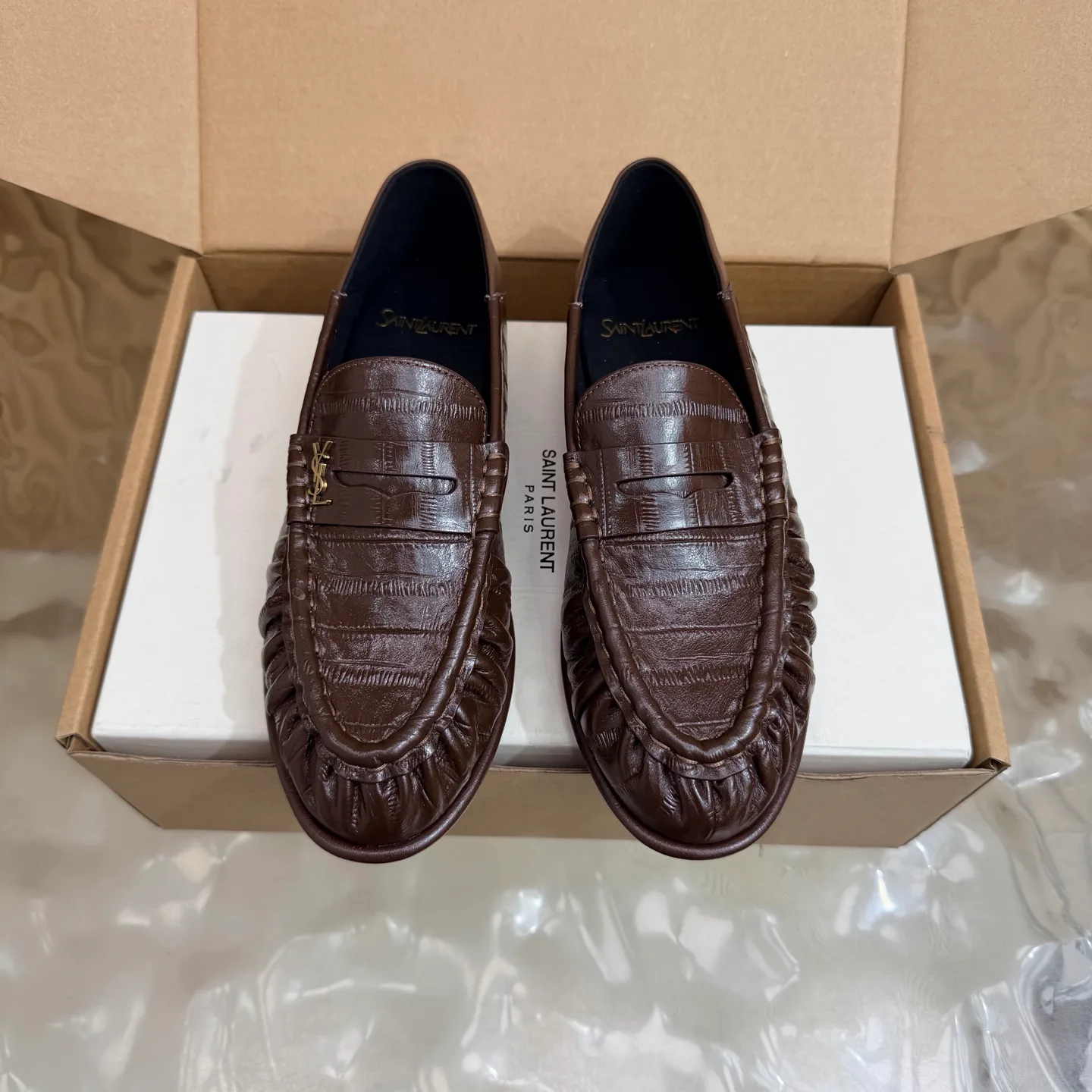 Women's Loafers And Moccasins SAINT LAURENT 18062370
