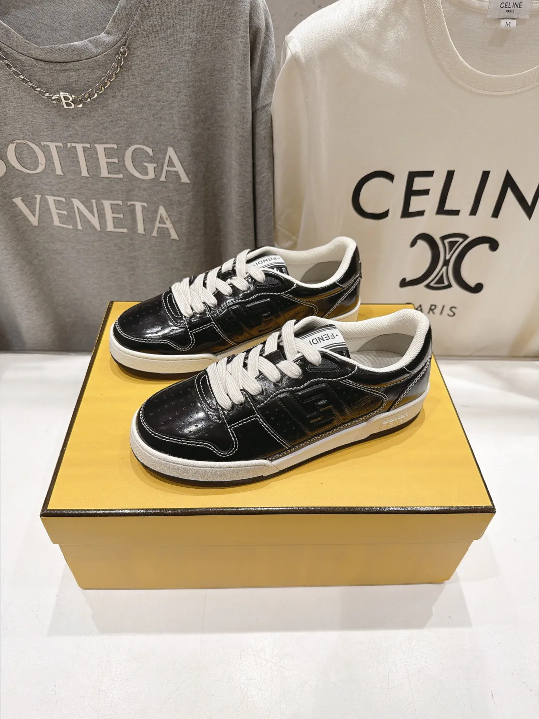 Women's Sneakers FENDI 17908448