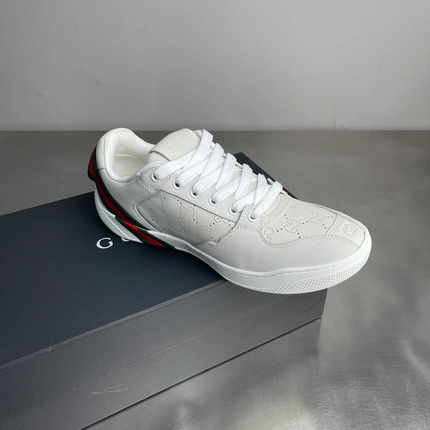 Women's Sneakers GUCCI 18535746