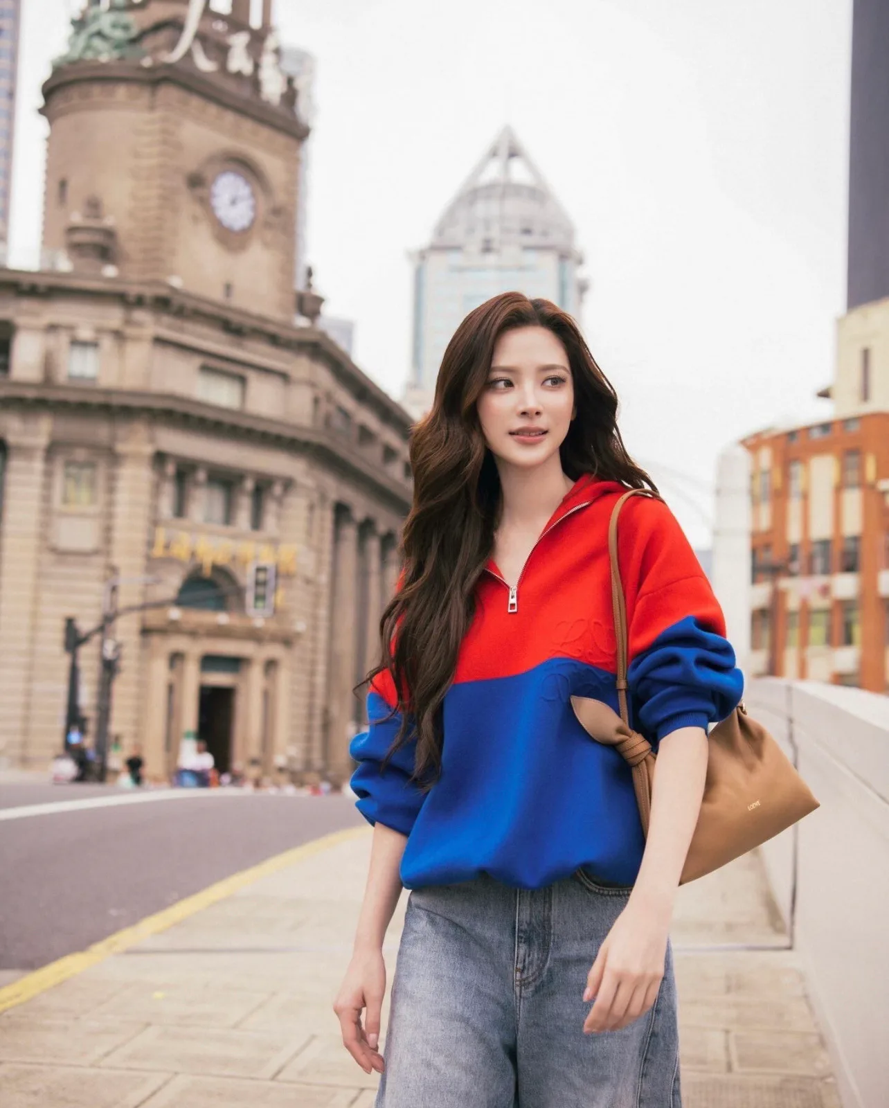 Women's Sweatshirts And Hoodies LOEWE 18030684