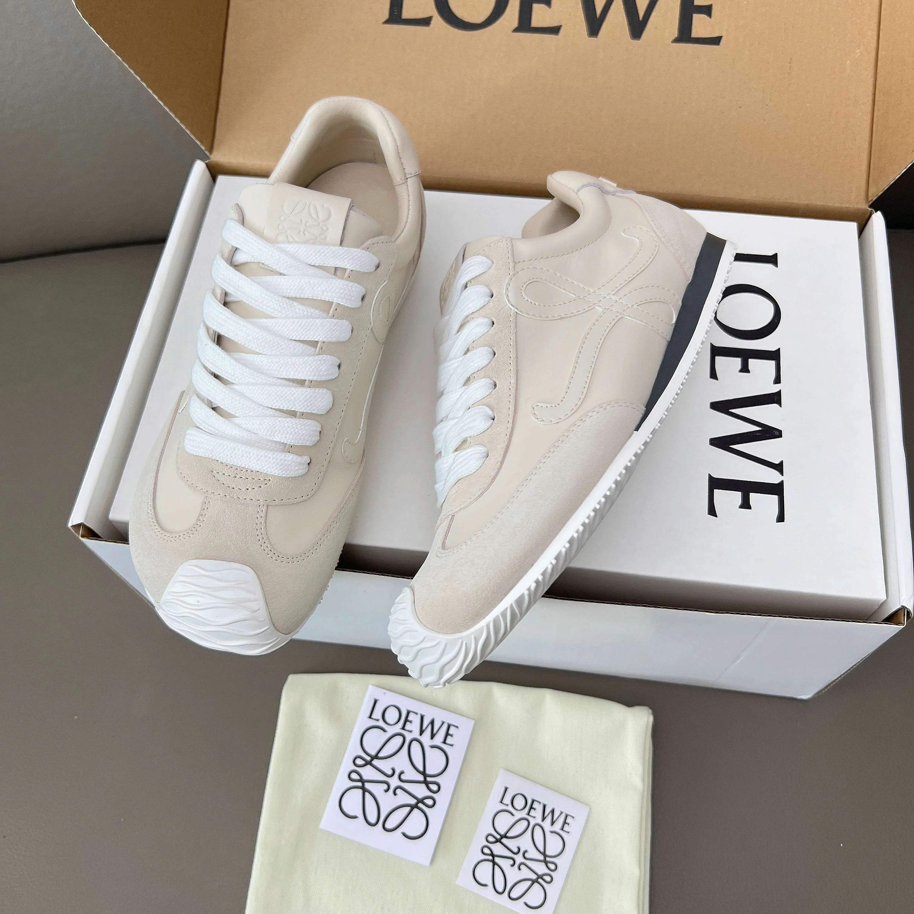 Women's Sneakers LOEWE 18011180