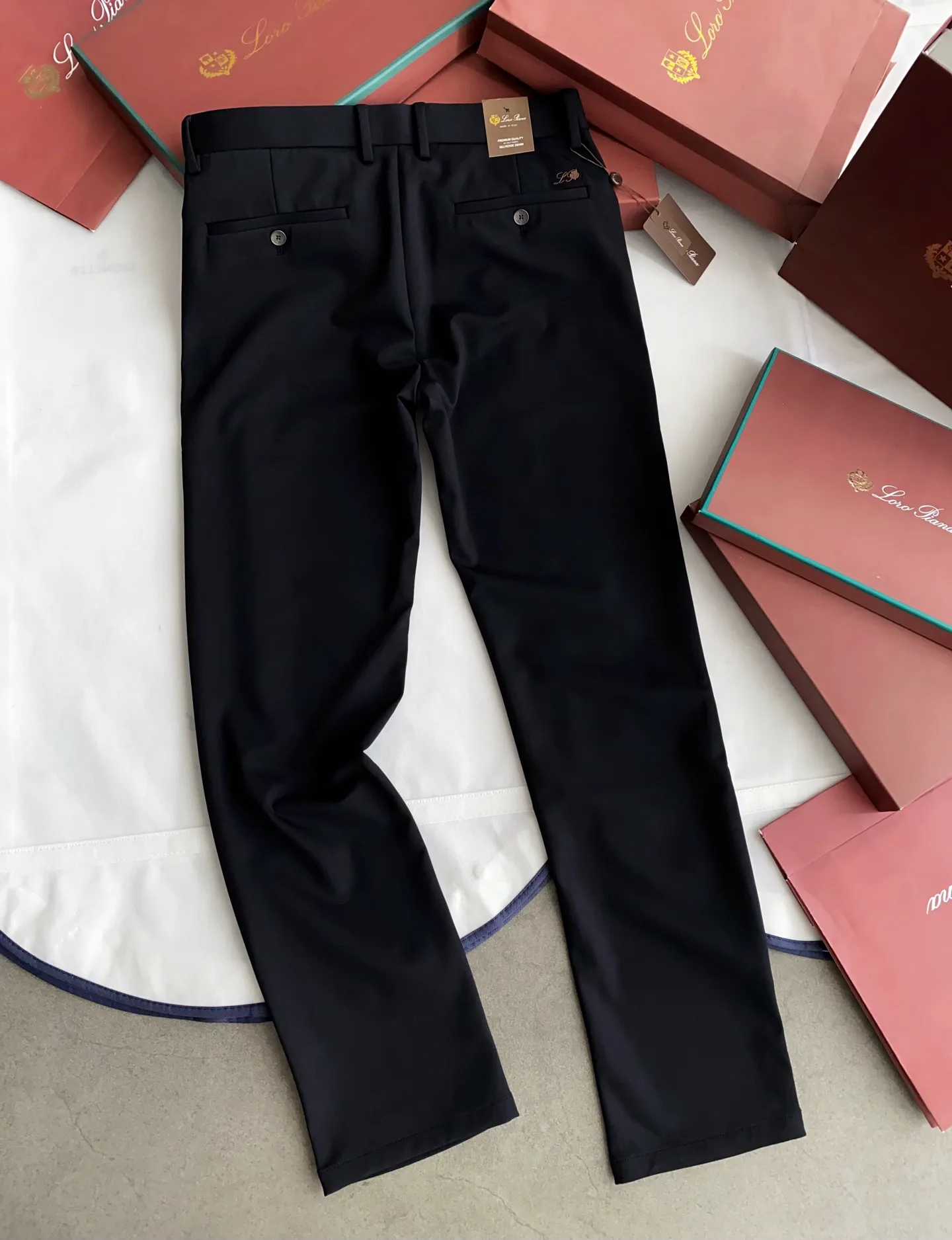 Men's Trousers LORO PIANA 18161909