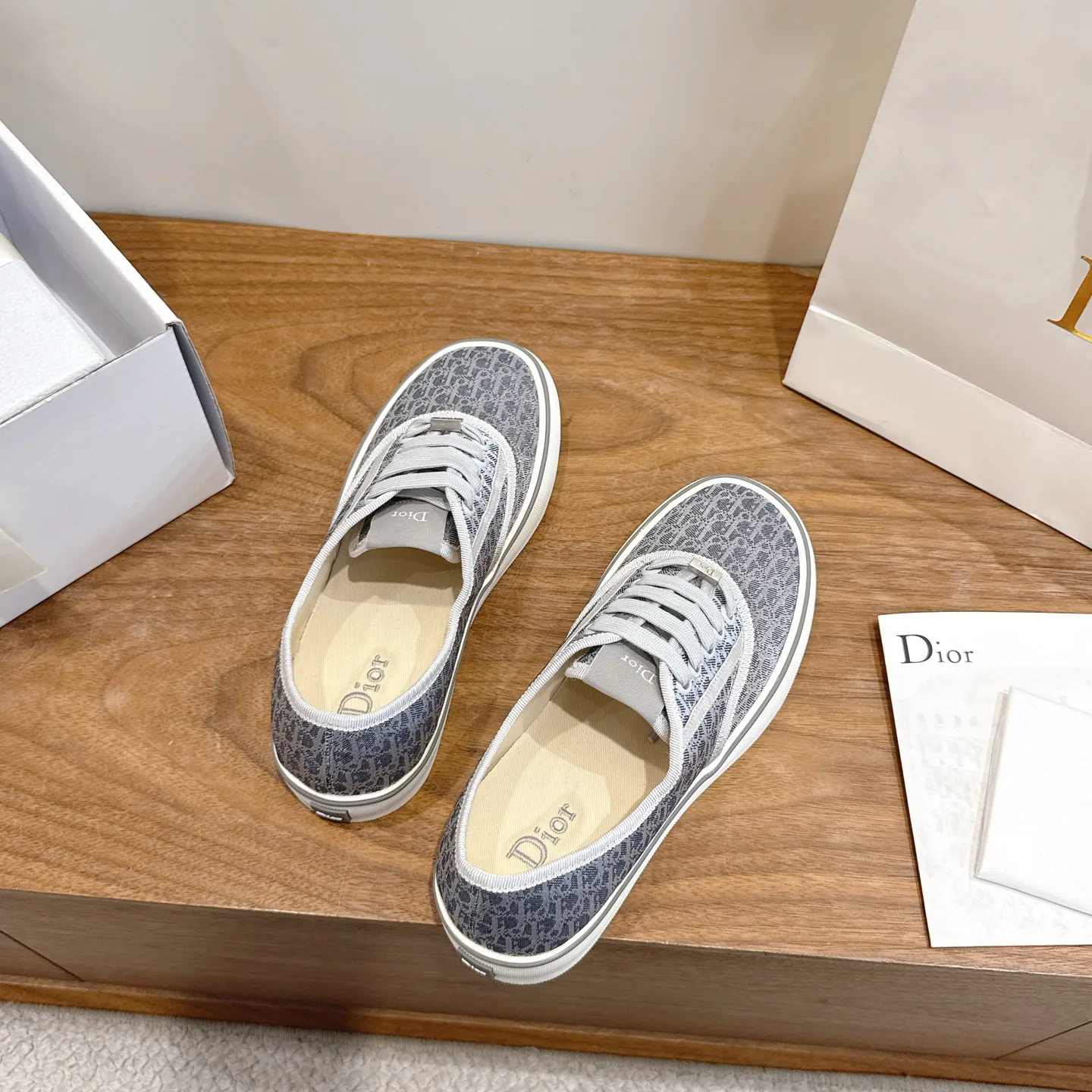 Women's Sneakers CHRISTIAN DIOR 18083835