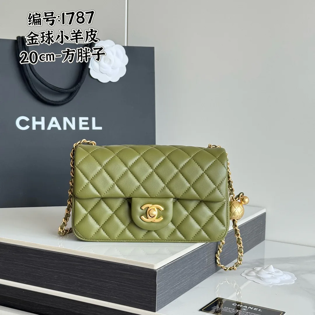 Women's Classic Handbags CHANEL 17827592