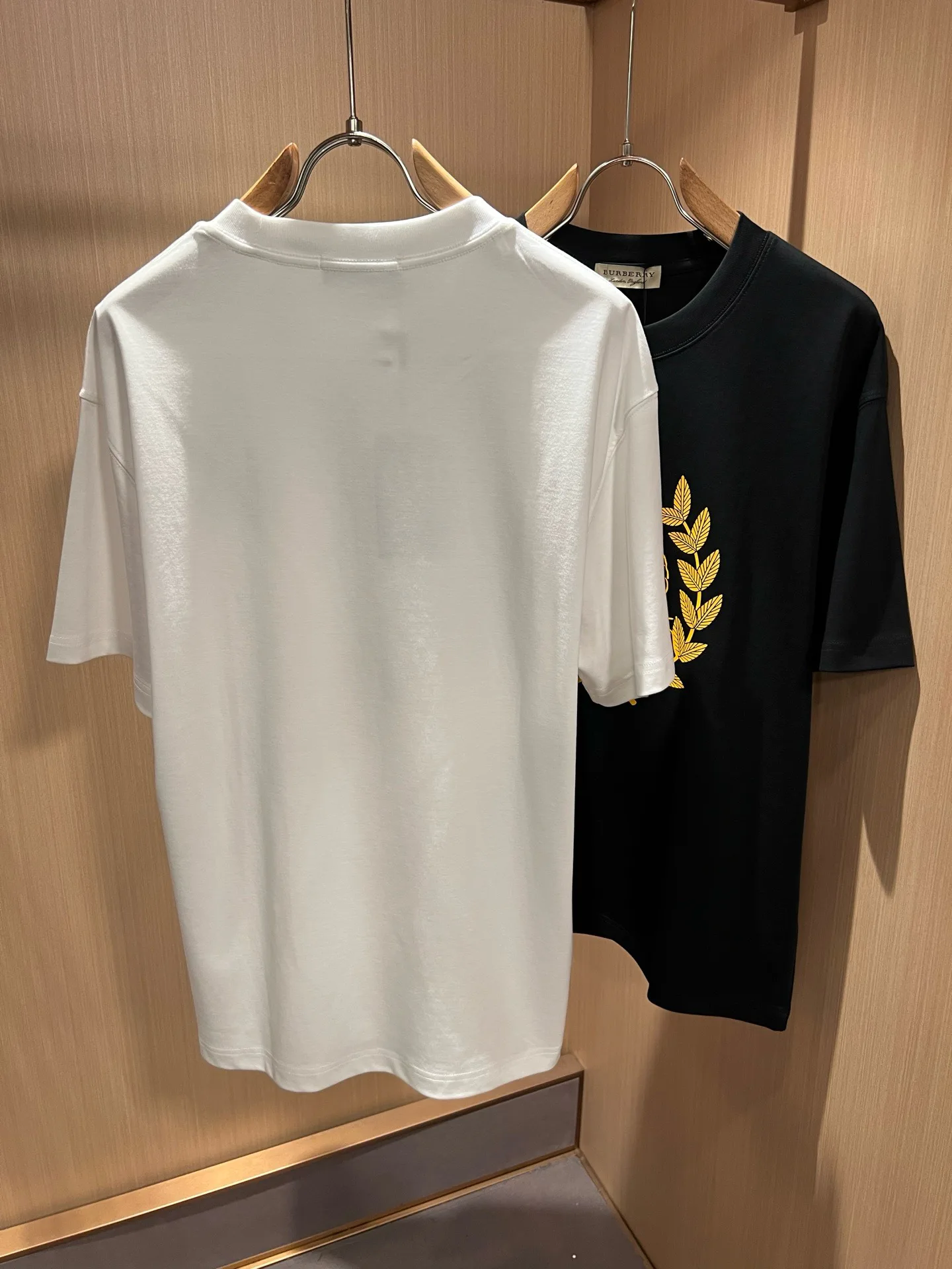 Men's T-Shirts BURBERRY 18343332