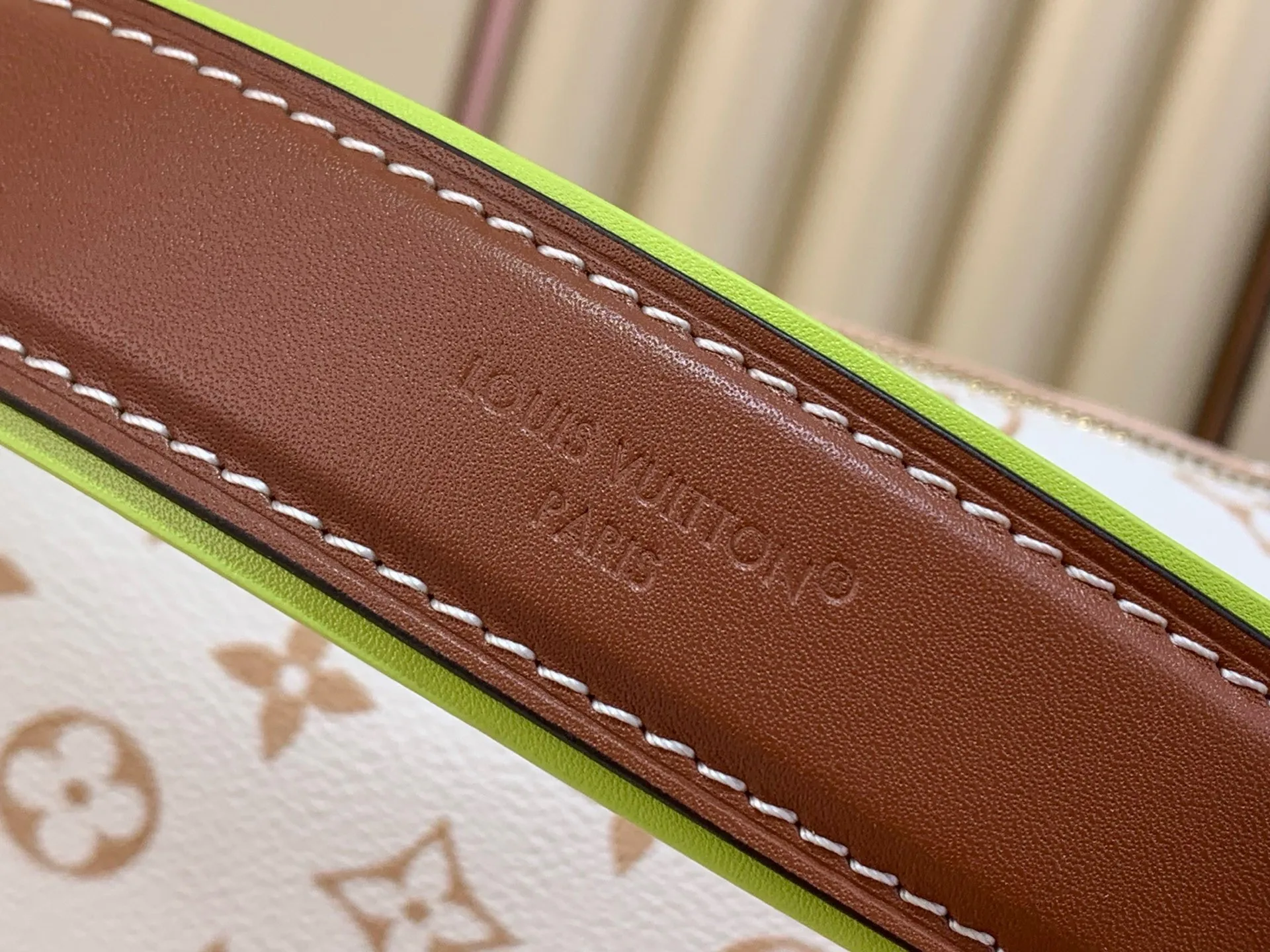 Women's Classic Handbags LOUIS VUITTON 17590126