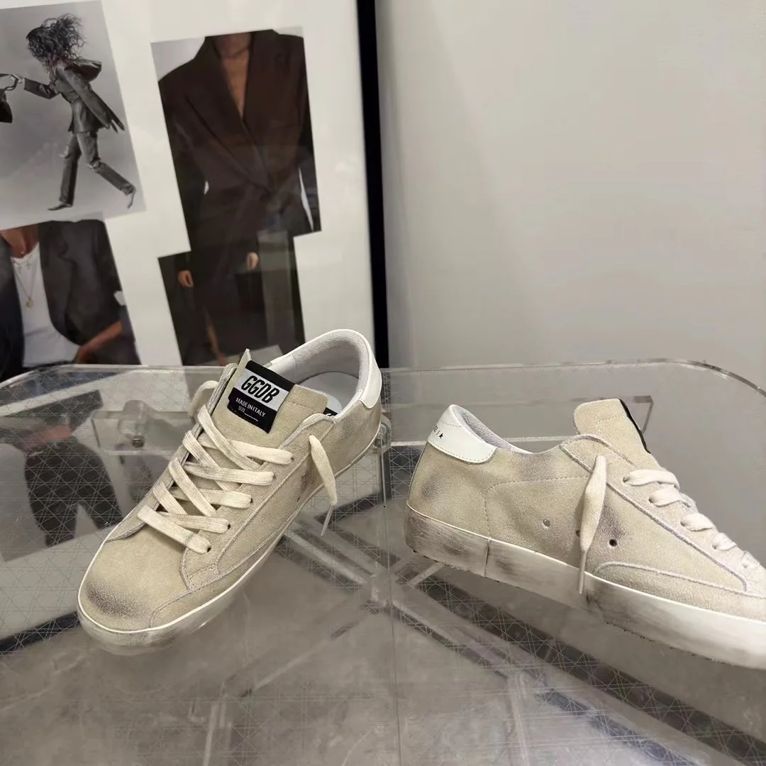 Women's Sneakers GOLDEN GOOSE 18265604