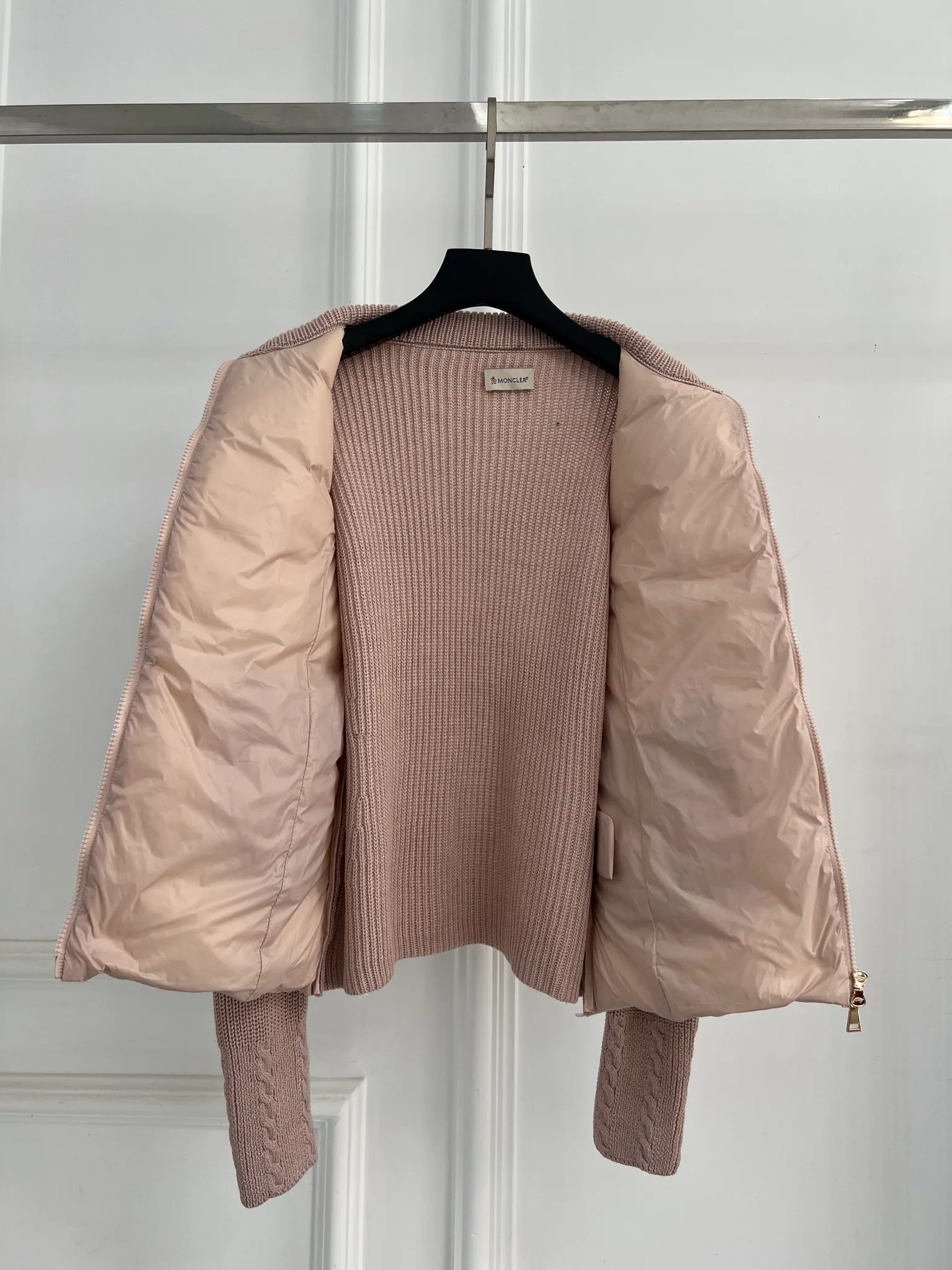 Women's Jackets And Down Jackets MONCLER 18416258
