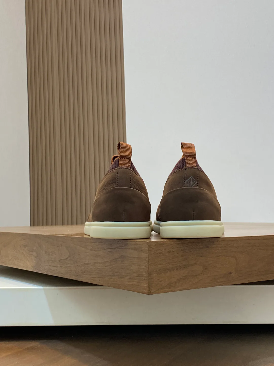 Men's Sneakers LORO PIANA 18078930