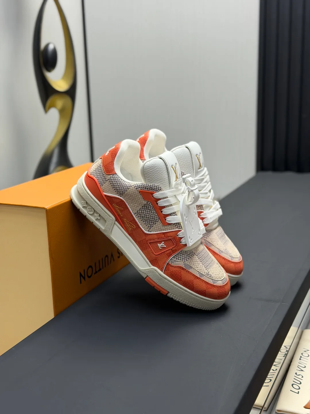 Women's Sneakers LOUIS VUITTON 17865133