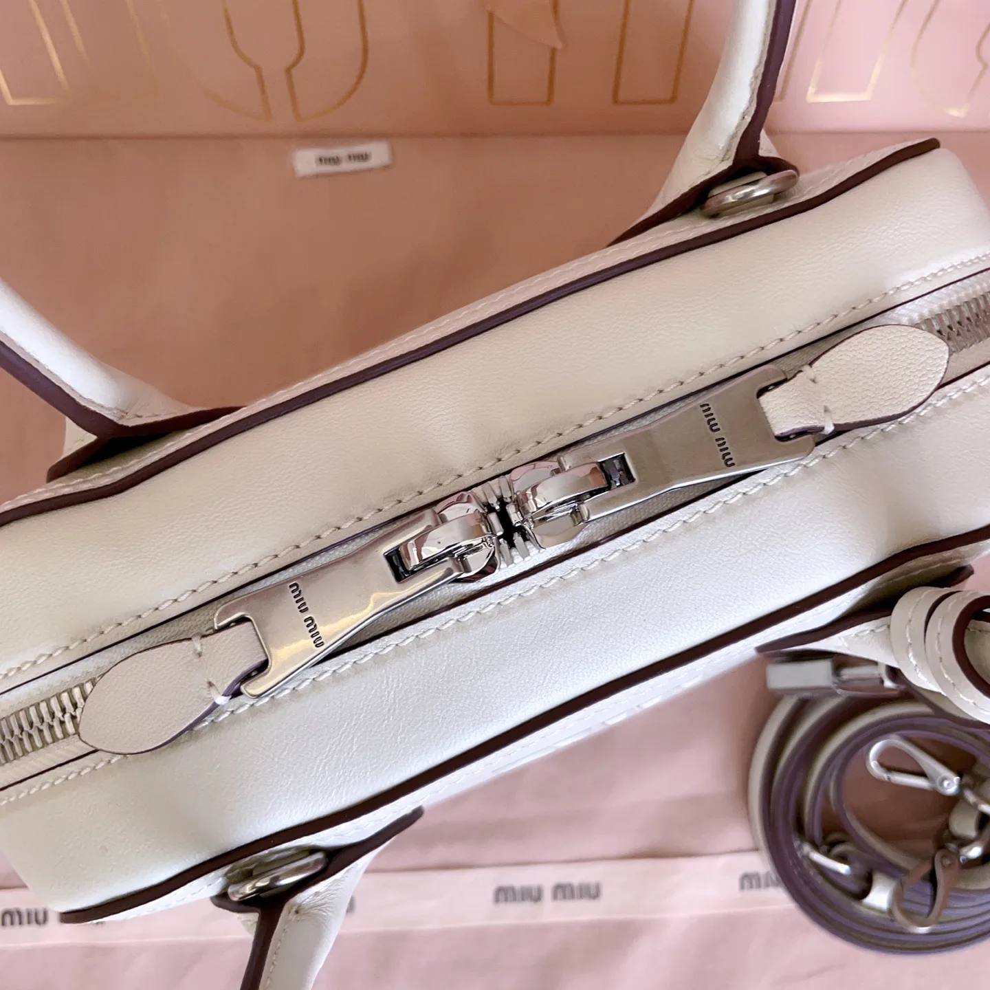 Классические Сумки Женские Miu Miu 18602455