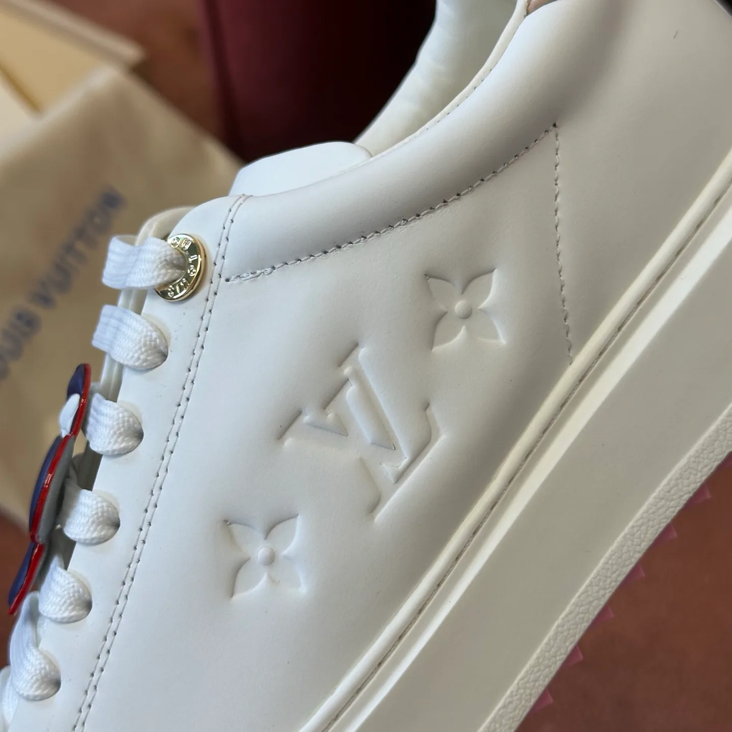 Women's Sneakers LOUIS VUITTON 18120680