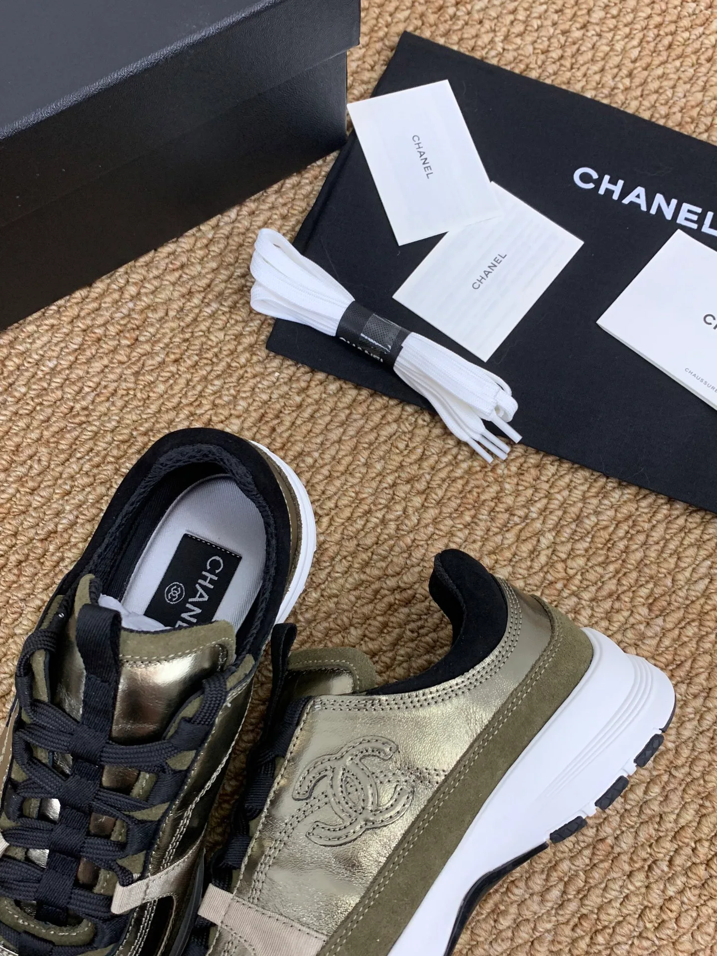 Women's Sneakers CHANEL 17545244