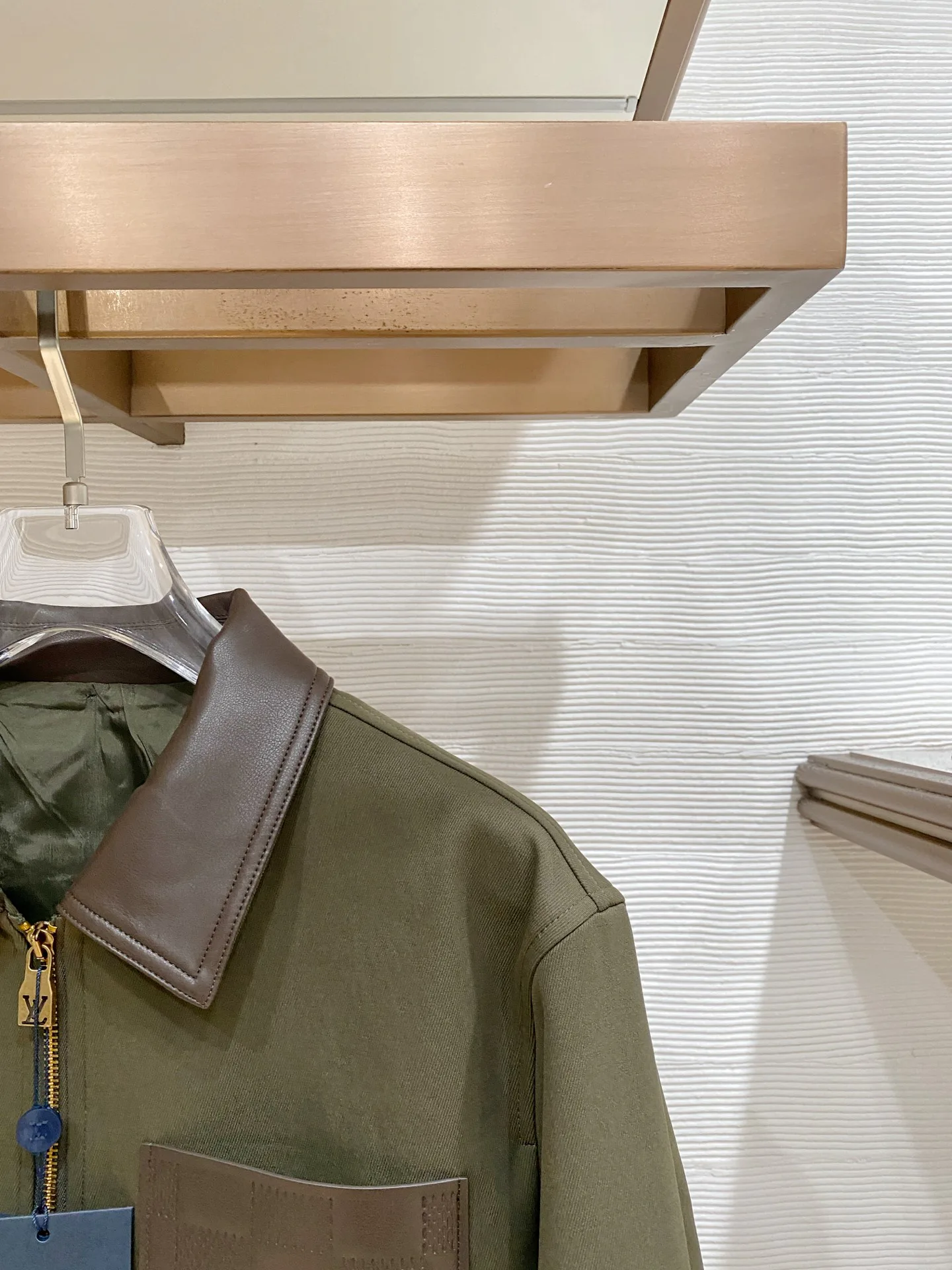 Men's Jackets And Down Jackets LOUIS VUITTON 18109555