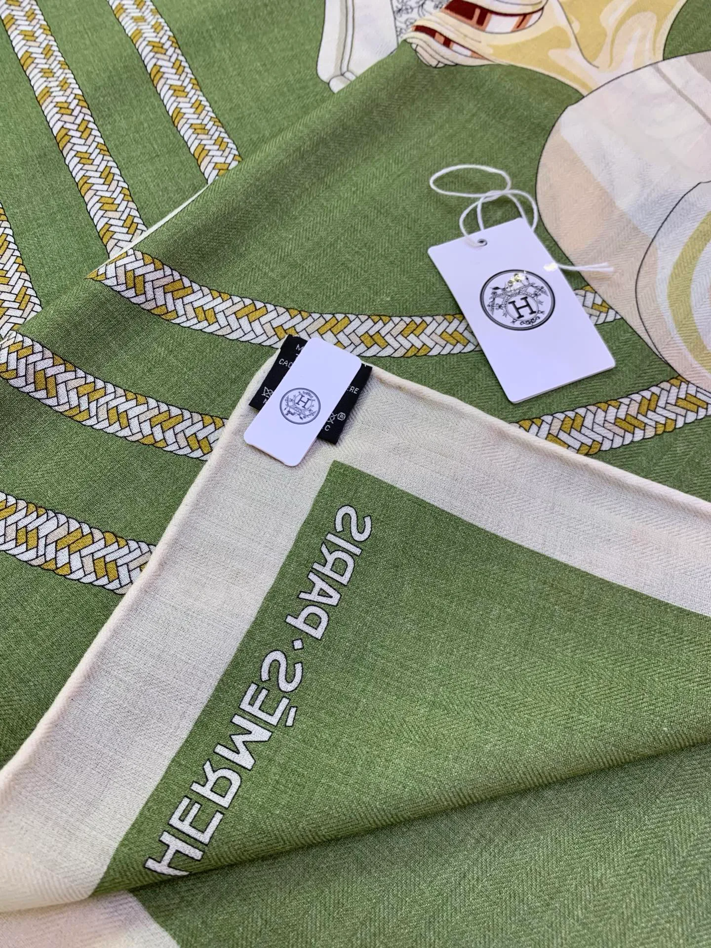 Silk Scarves HERMES 18040231