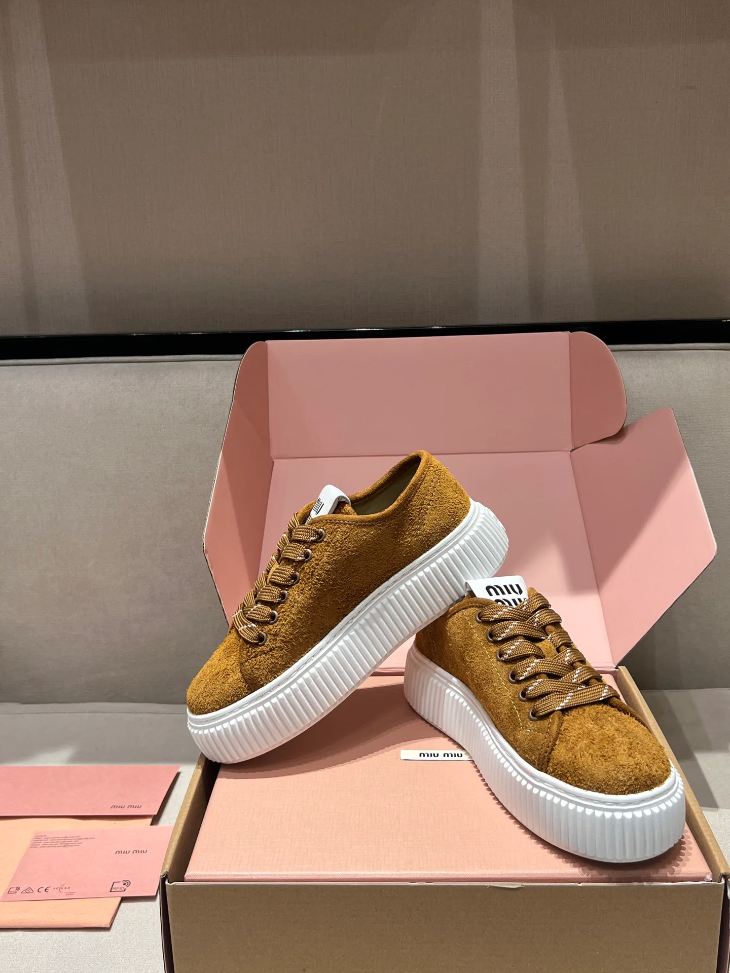 Women's Sneakers MIU MIU 18020235