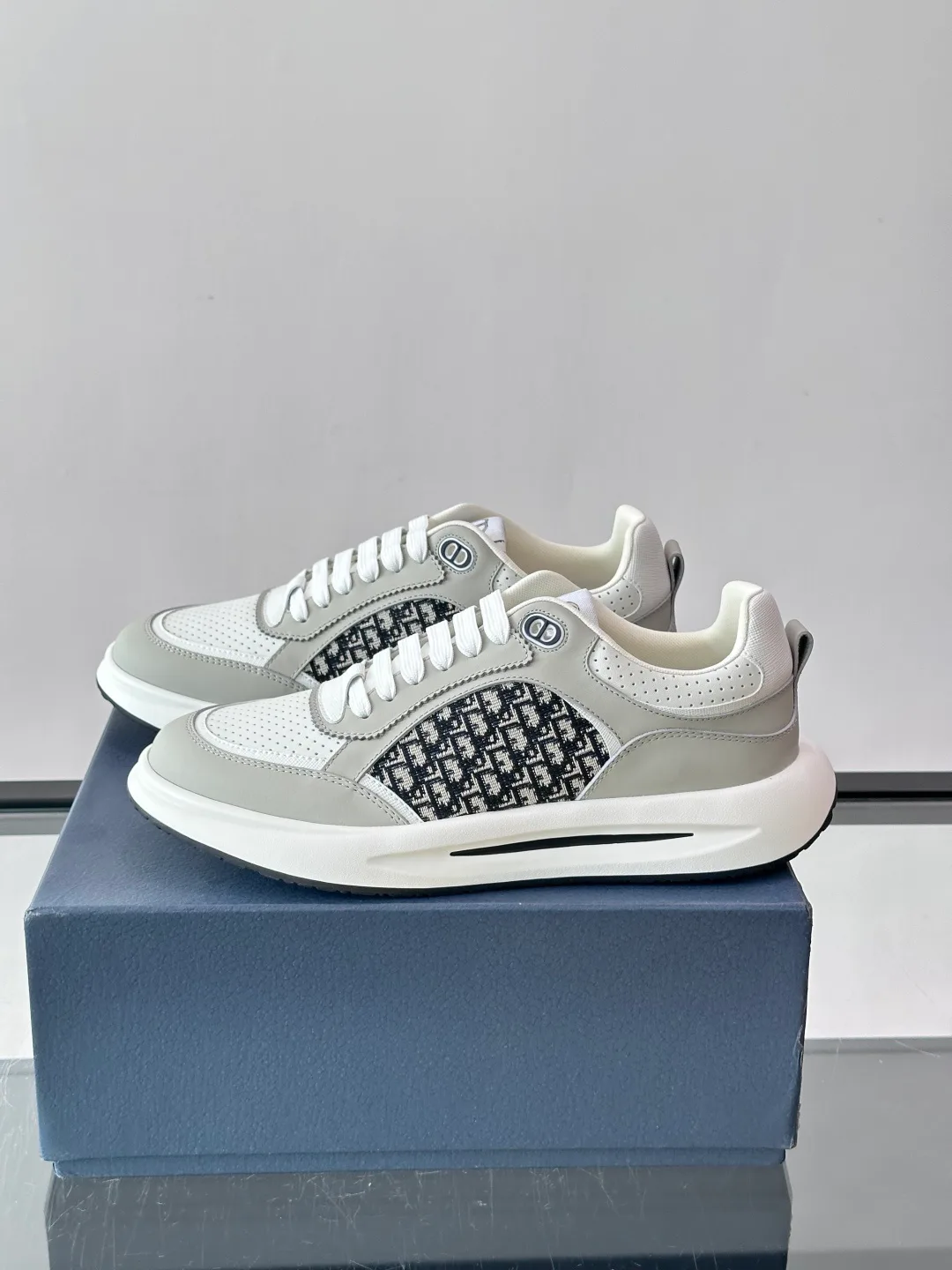 Men's Sneakers CHRISTIAN DIOR 18102339