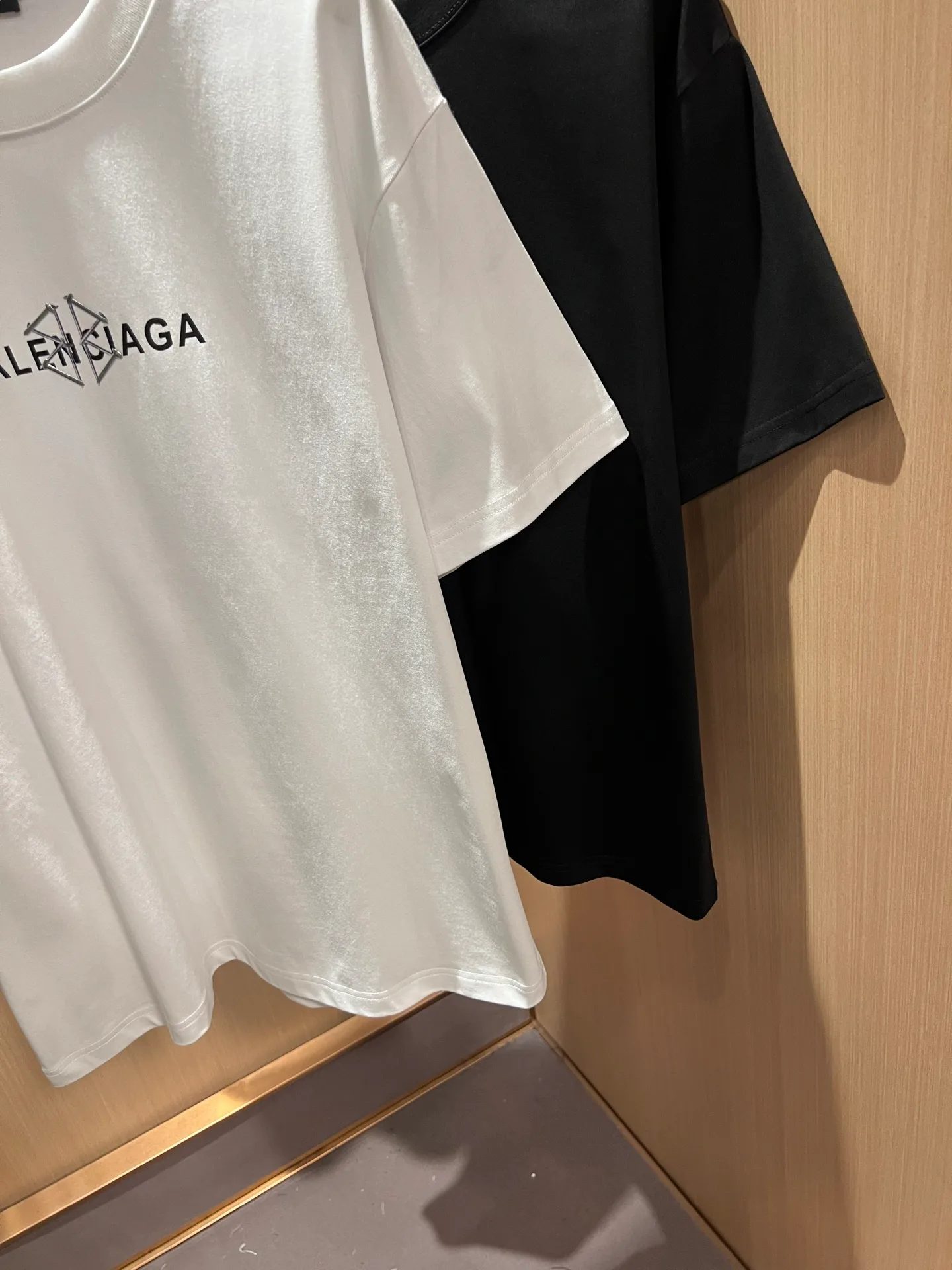 Футболки Мужские Balenciaga 18592642