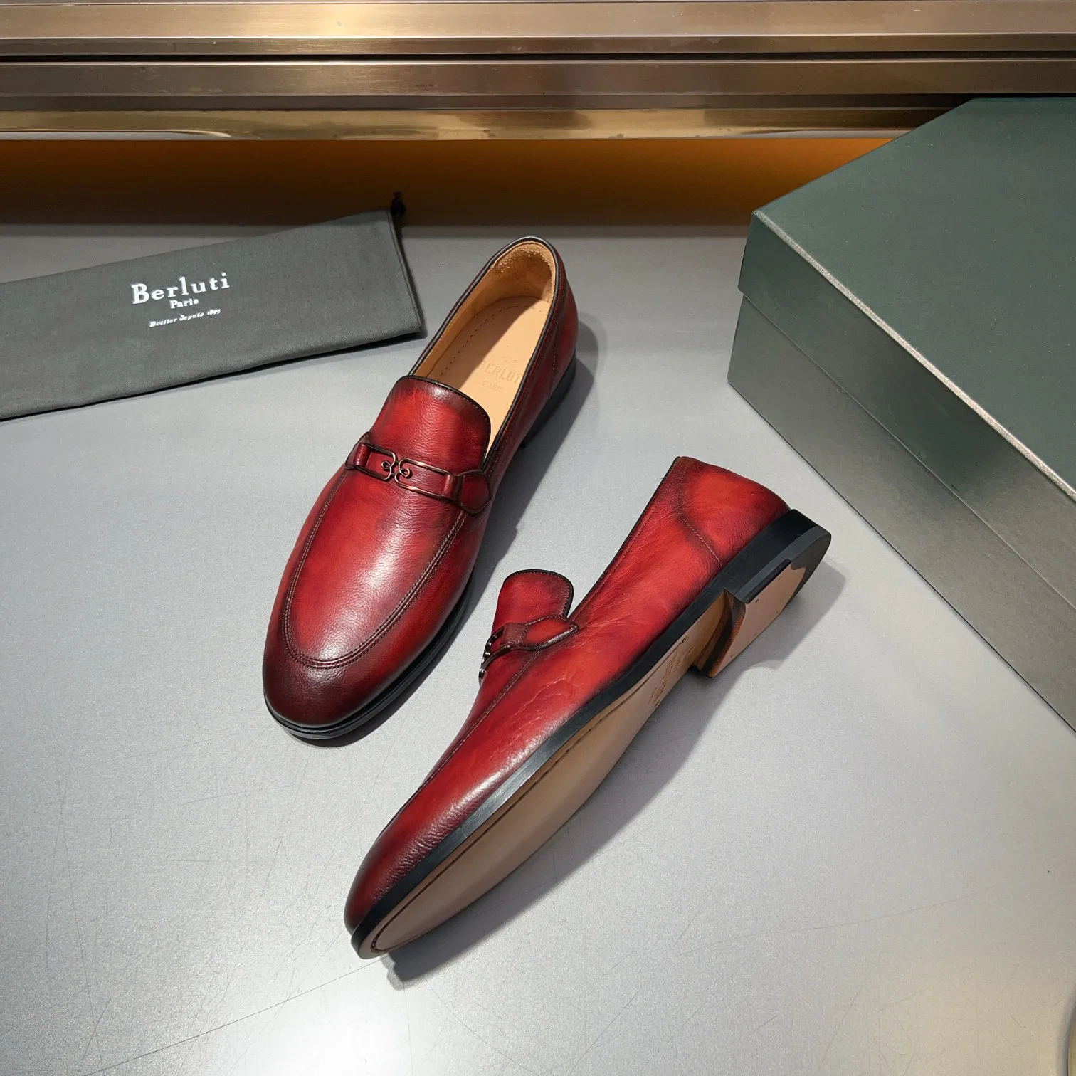 Men's Loafers And Dress Shoes BERLUTI 17955321