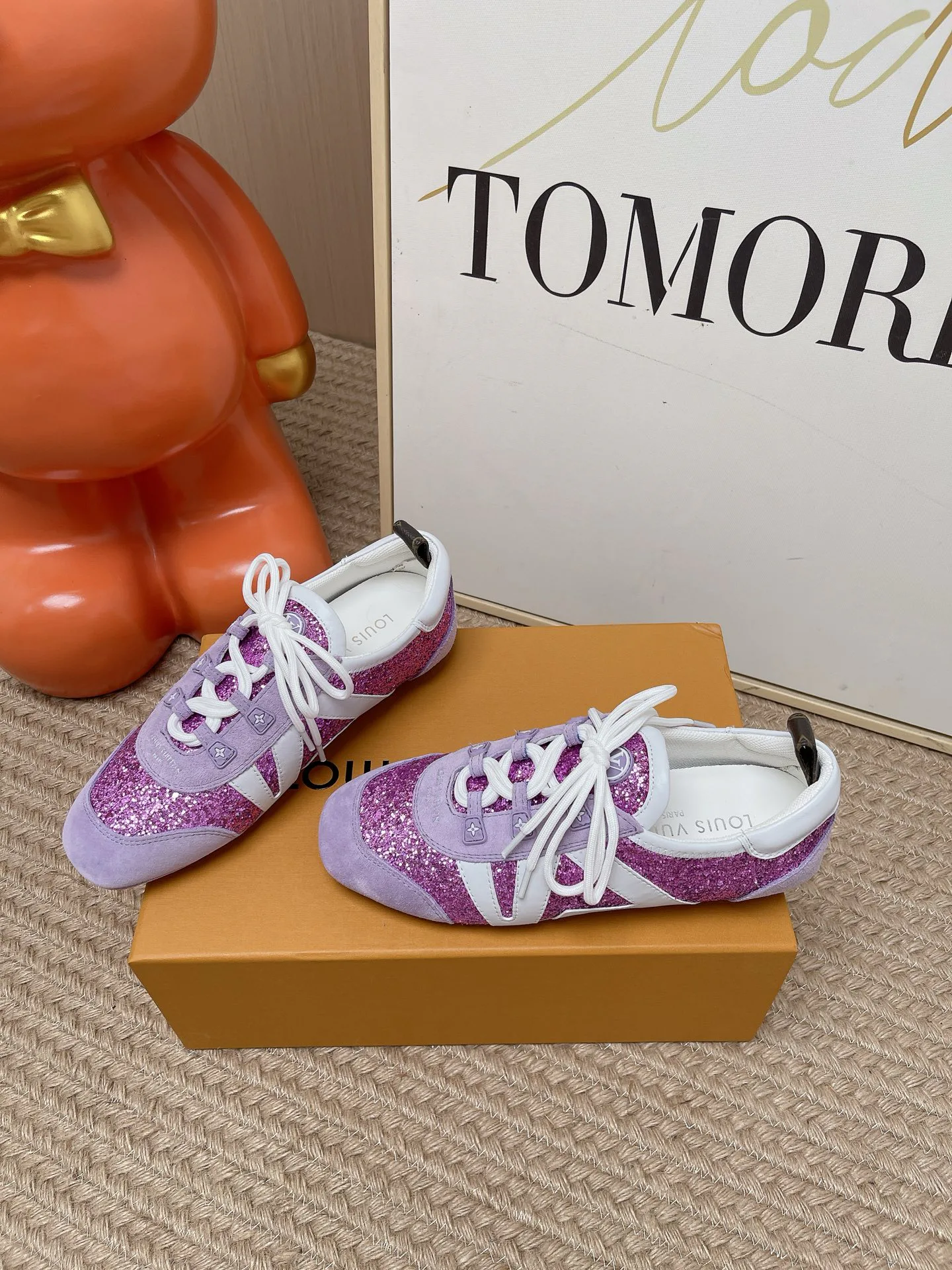 Women's Sneakers LOUIS VUITTON 17449408