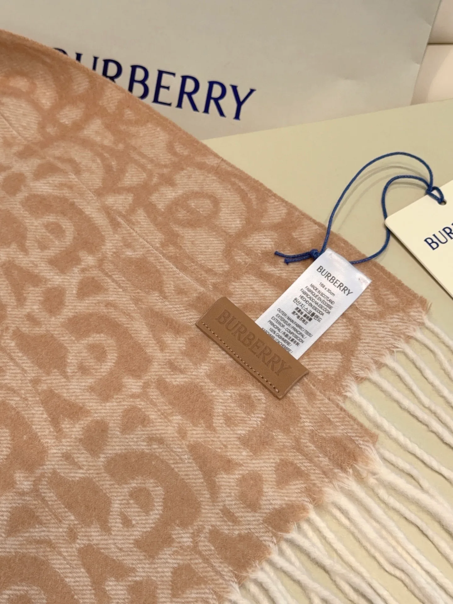 Scarves BURBERRY 18287236