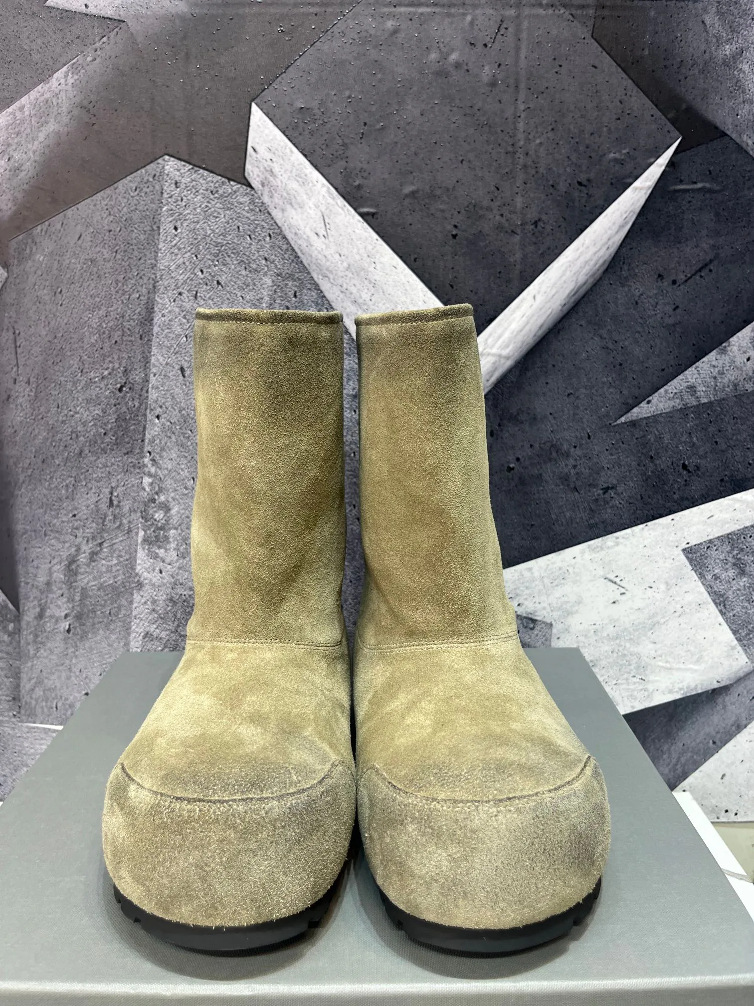 Men's Ankle Boots BALENCIAGA 18211943