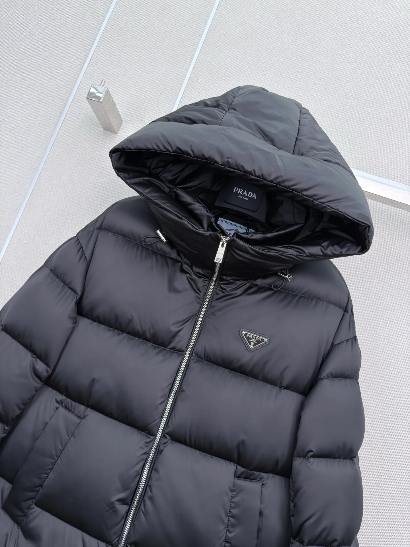 Куртки И Пуховики Женские Prada 18600988