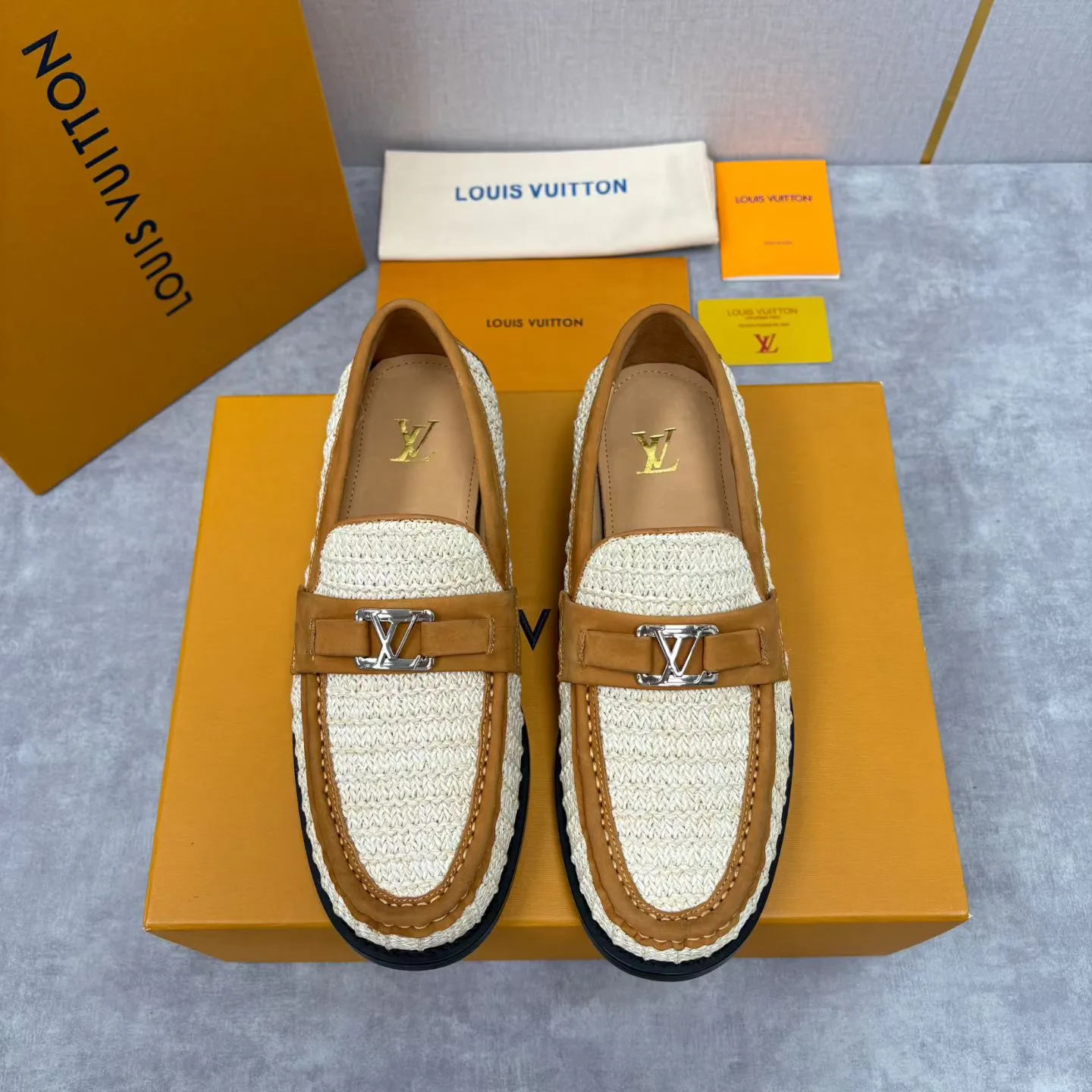 Men's Loafers And Dress Shoes LOUIS VUITTON 18193947