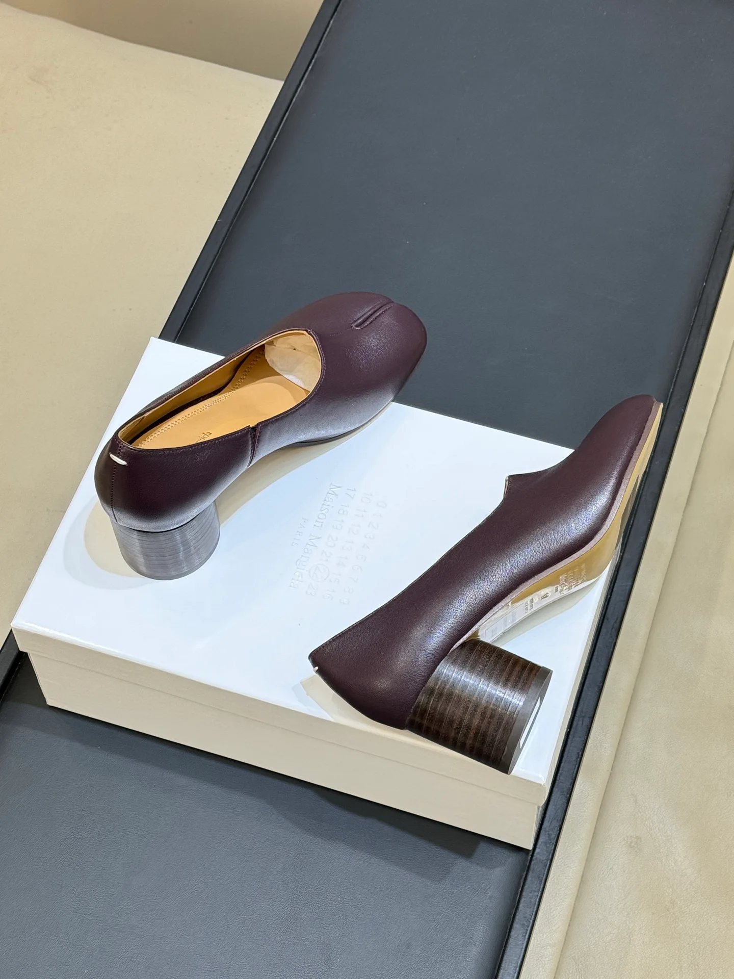 Women's Heels MAISON MARGIELA 18192859