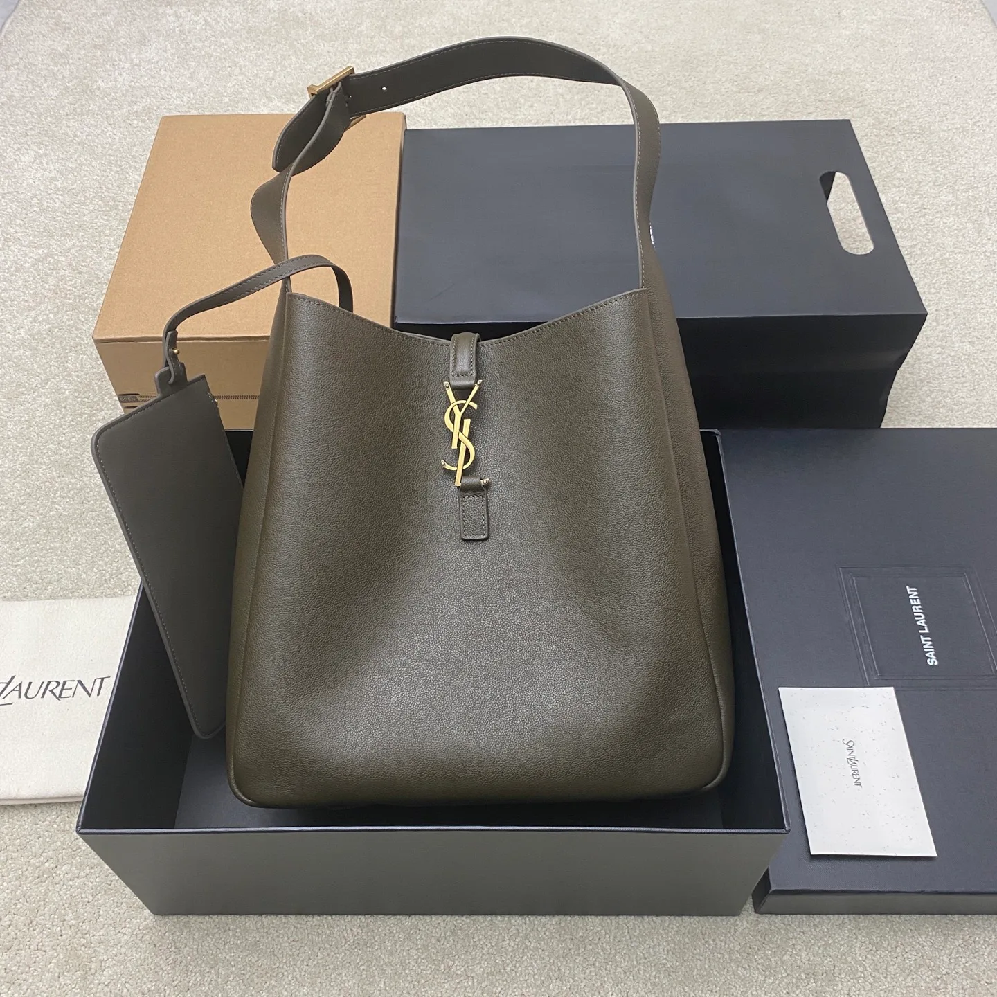 Women's Classic Handbags SAINT LAURENT 17506949