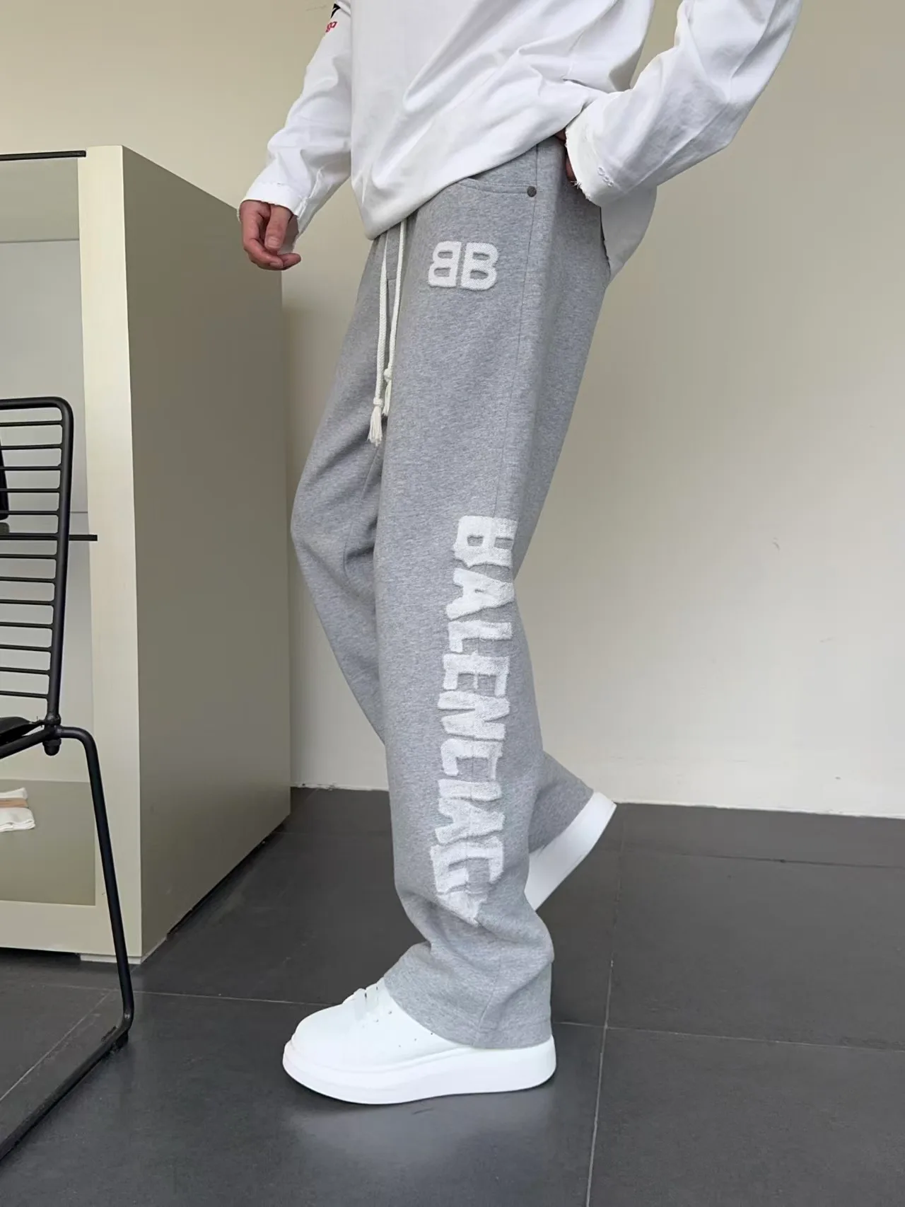 Men's Trousers BALENCIAGA 17882724