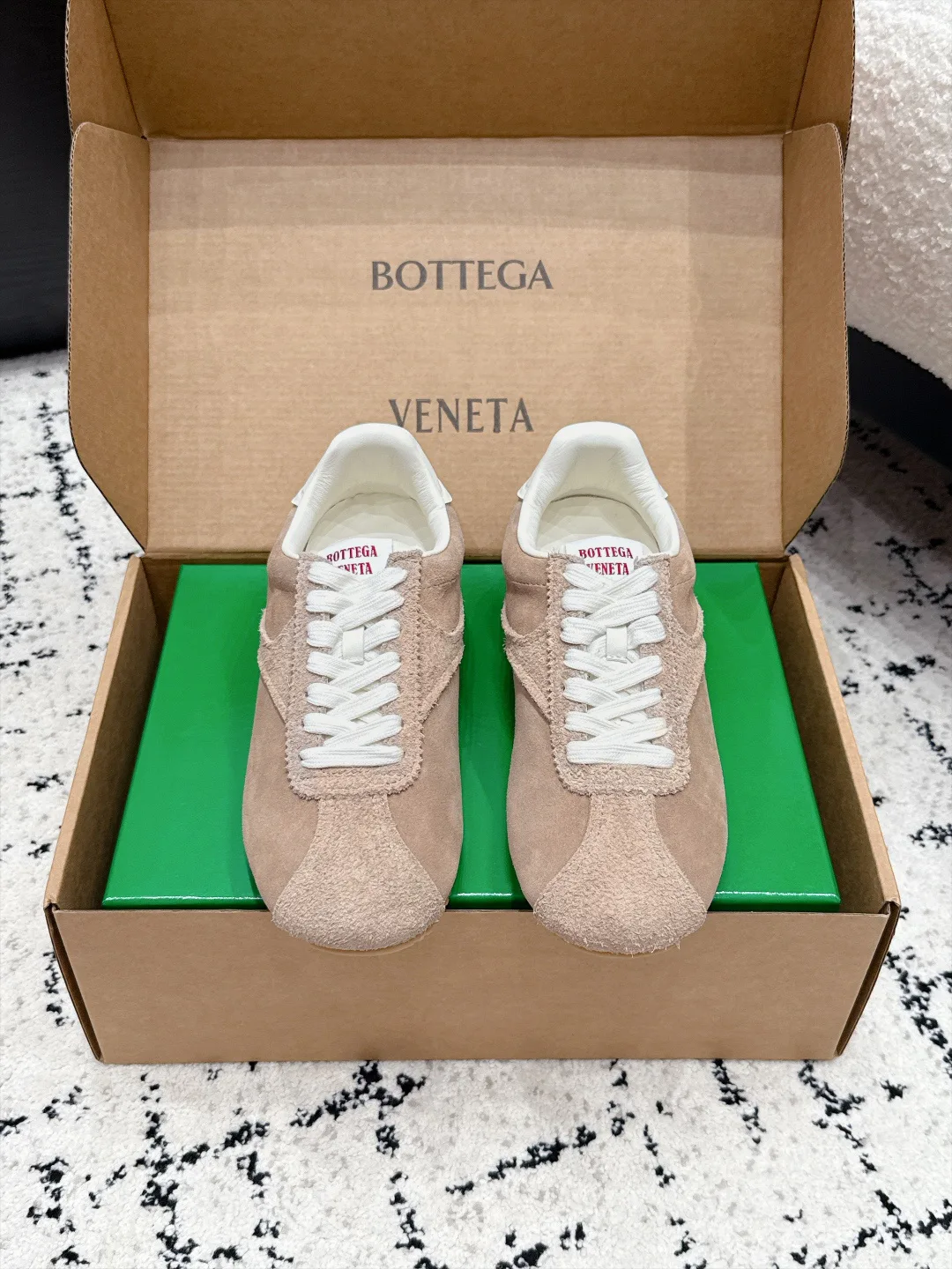 Women's Sneakers BOTTEGA VENETA 18125097