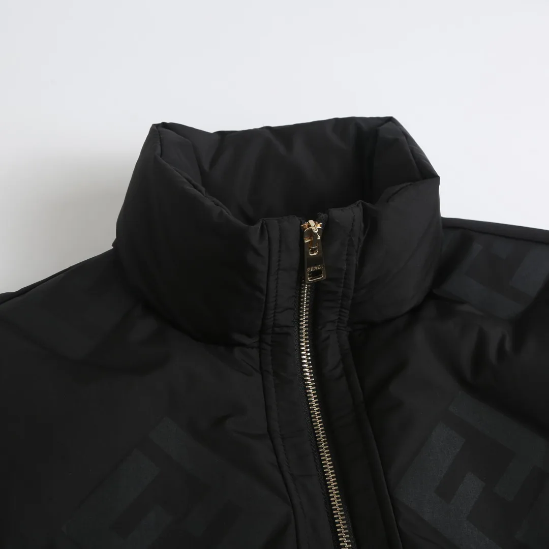 Women's Jackets And Down Jackets FENDI 18022608