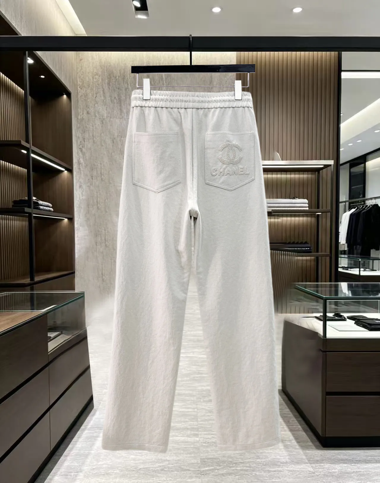 Men's Trousers CHANEL 18345682