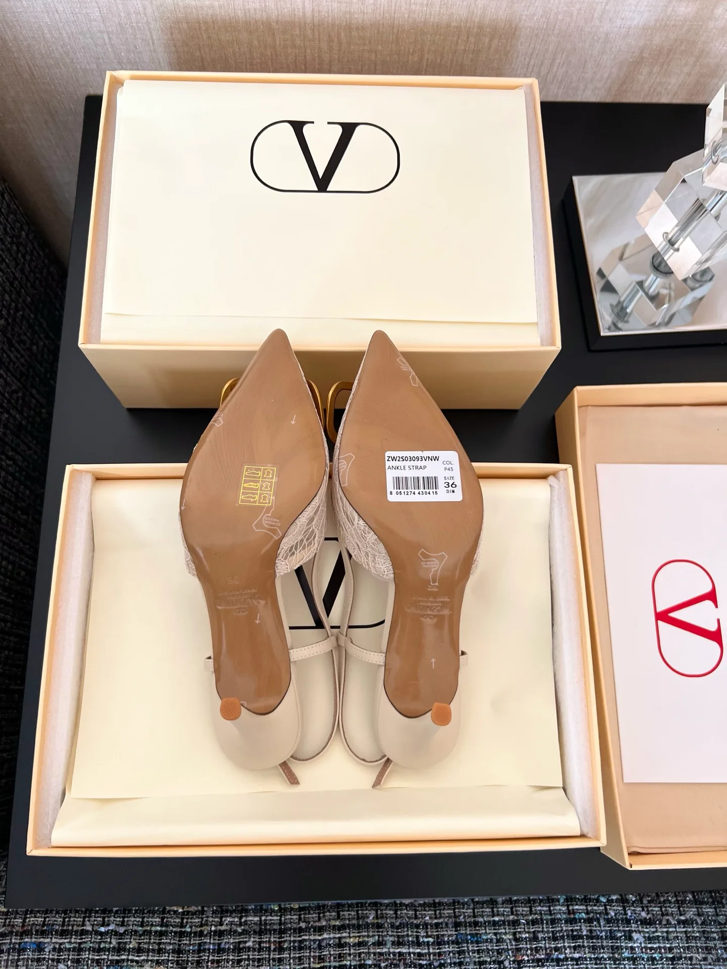 Women's Heels VALENTINO 17480239