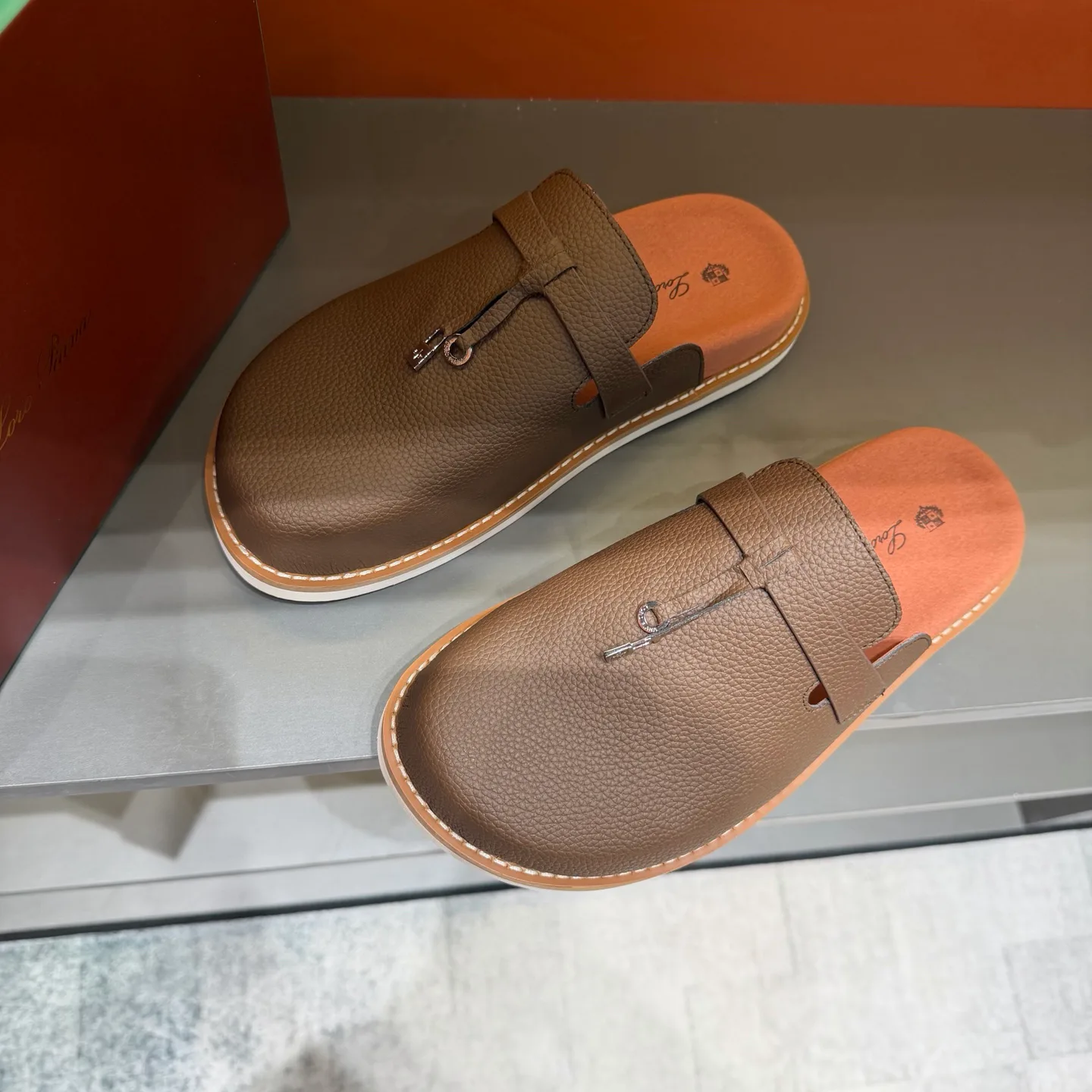 Women's Mules And Clogs LORO PIANA 18400770
