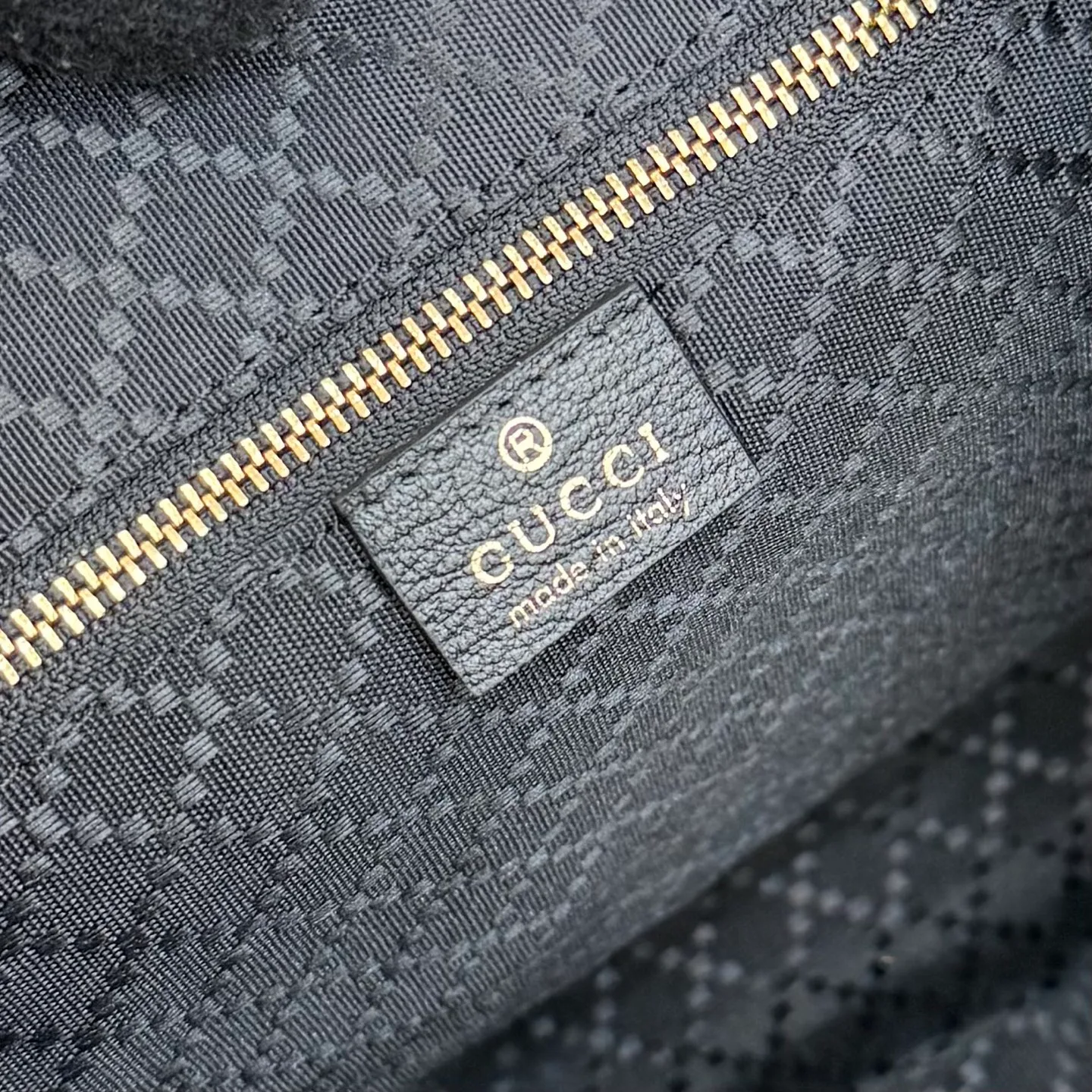 Women's Classic Handbags GUCCI 17872508