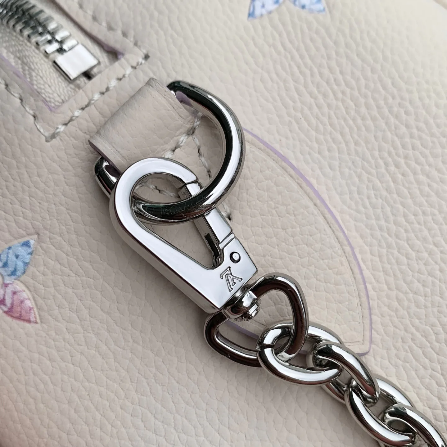 Women's Classic Handbags LOUIS VUITTON 18147482