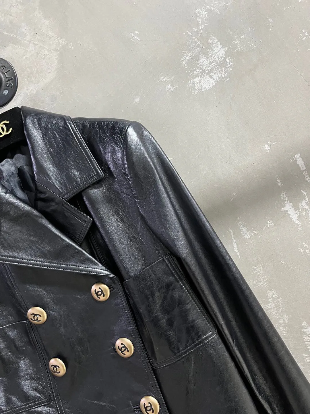 Women's Leather Jackets And Sheepskin Coats CHANEL 18172742