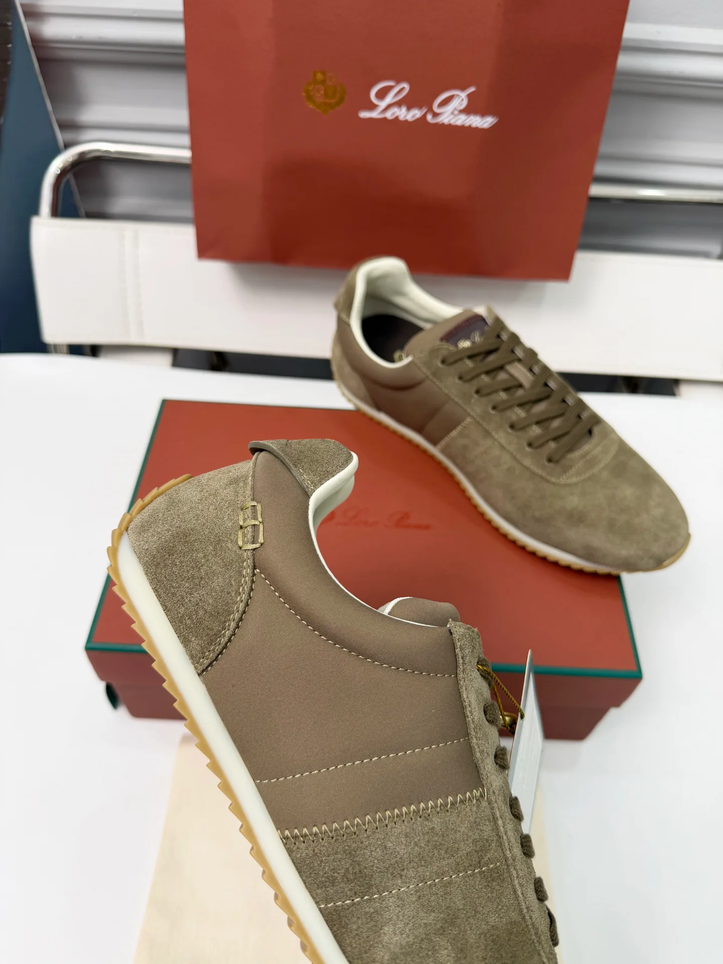 Women's Sneakers LORO PIANA 17467092