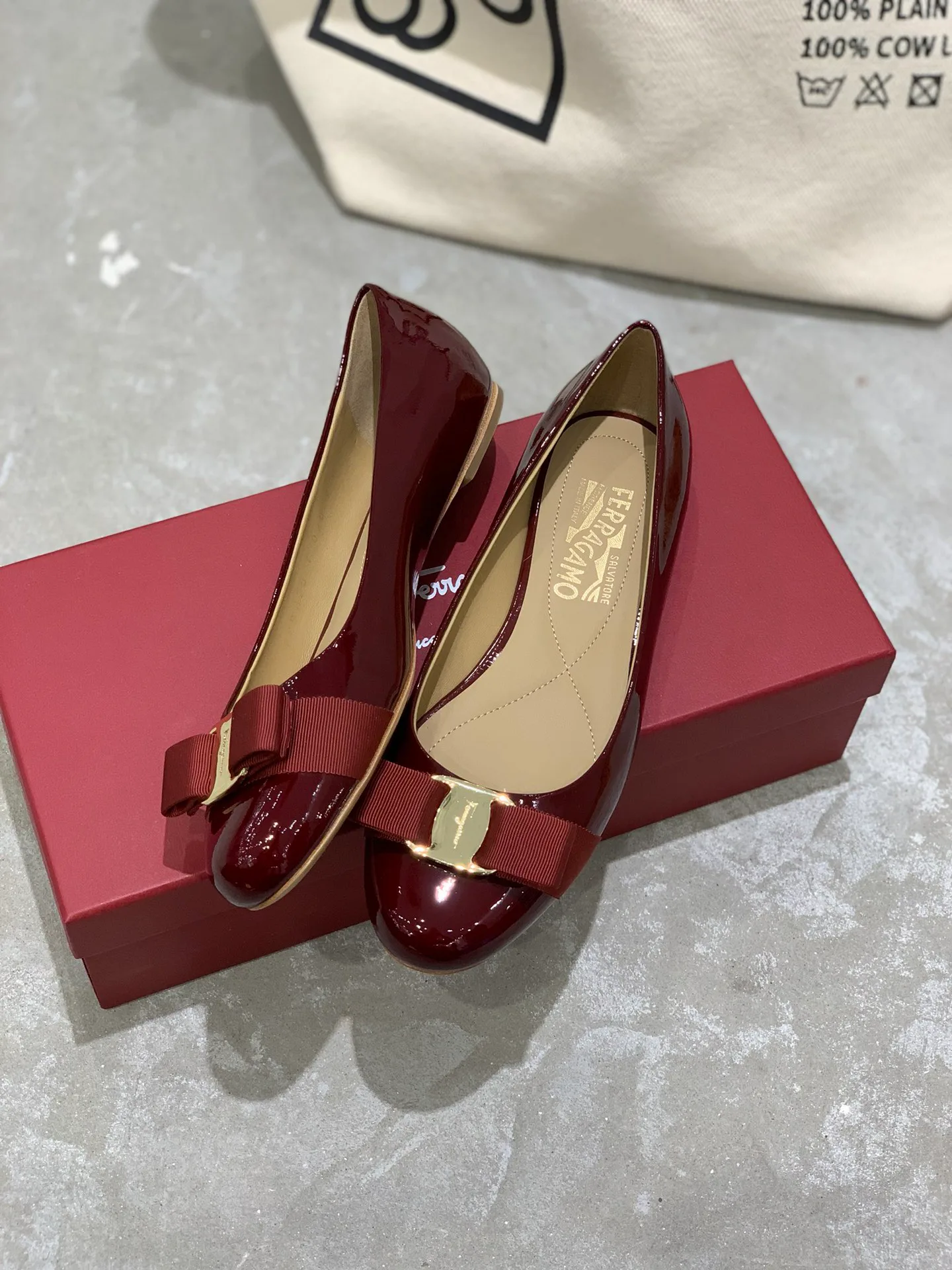 Women's Ballet Flats SALVATORE FERRAGAMO 18340642