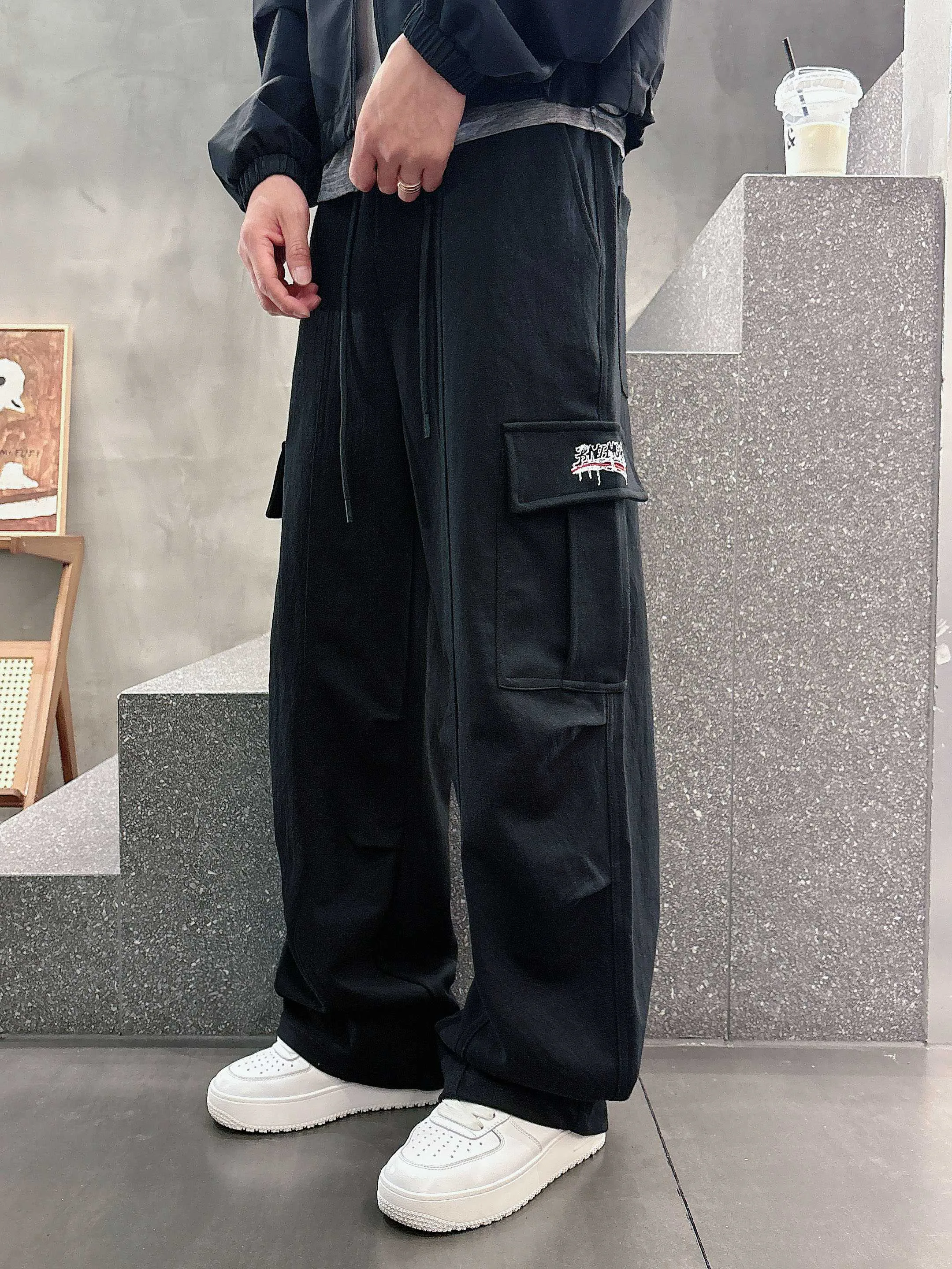 Men's Trousers BALENCIAGA 18368678