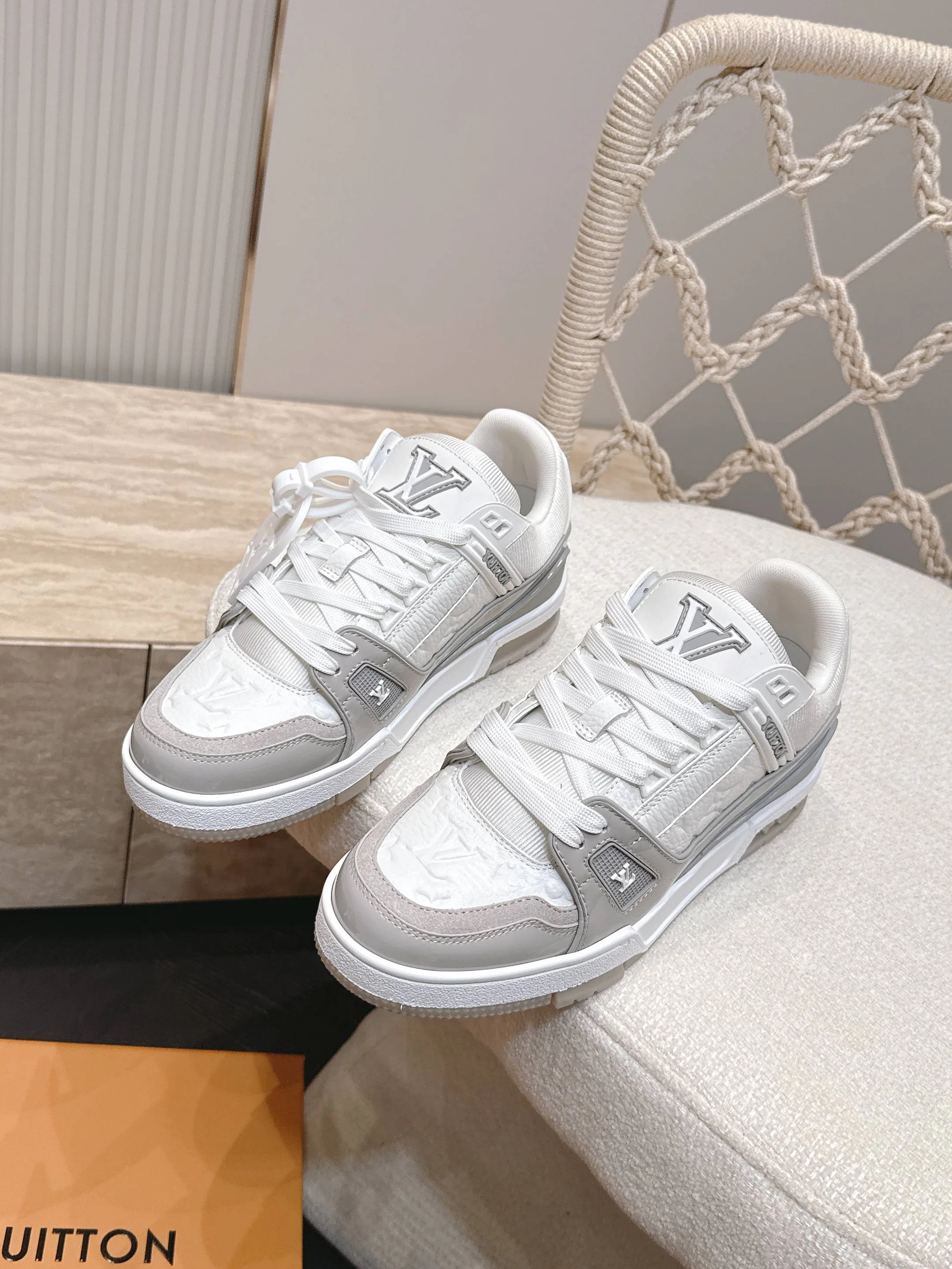 Men's Sneakers LOUIS VUITTON 17845995