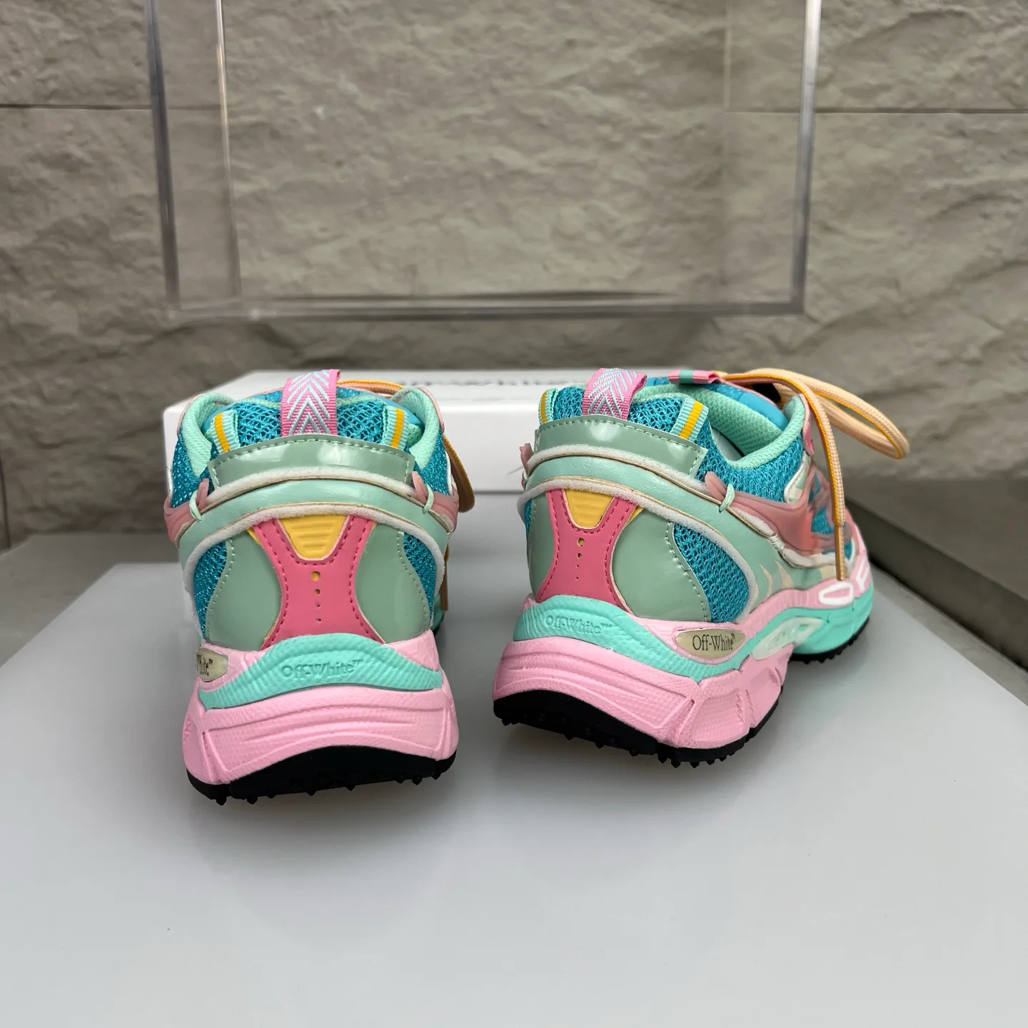 Women's Sneakers OFF-WHITE 18351529