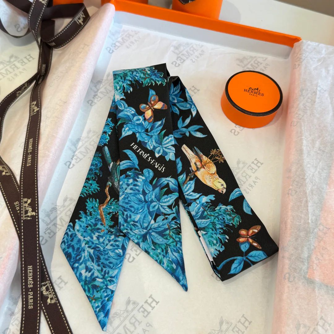Silk Scarves HERMES 18003421